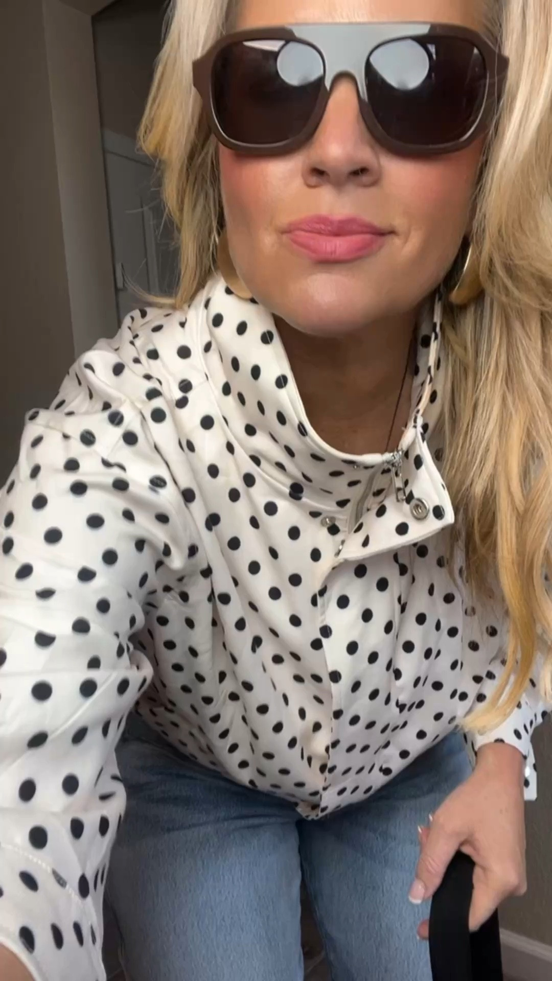  ✨Tap the bell, save and ❤️ for over 40 fashion, midlife style, midsize fashion and luxury looks for less. 

👉 Easy outfits that actually work in real life.

• coffee run + errands
• casual shopping + lunch out
• casual dinner with friends

⬇️Sizing information:
Large jacket tts (size down if in between sizes.)
Jeans 14 size up one full size

👑"Helping you look good, feel good!" - Lindsey Denver

Spring looks, Midlife style for real women who want to feel confident again. Over 40 fashion and over 50 style that works with changing bodies, perimenopause shifts, and real life. Think midsize fashion, Gen X style and up, body confidence, and mom outfits that feel polished, comfortable, and elevated...because style over 45 and over 50 should feel effortless, not stressful. 


Follow my LTK @Over40andmidlife on the @shop.LTK app to view this post and get my exclusive app-only content!

#liketkit #LTKMidsize #LTKOver40 #LTKPlusSize
@shop.ltk
https://liketk.it/6aiy5