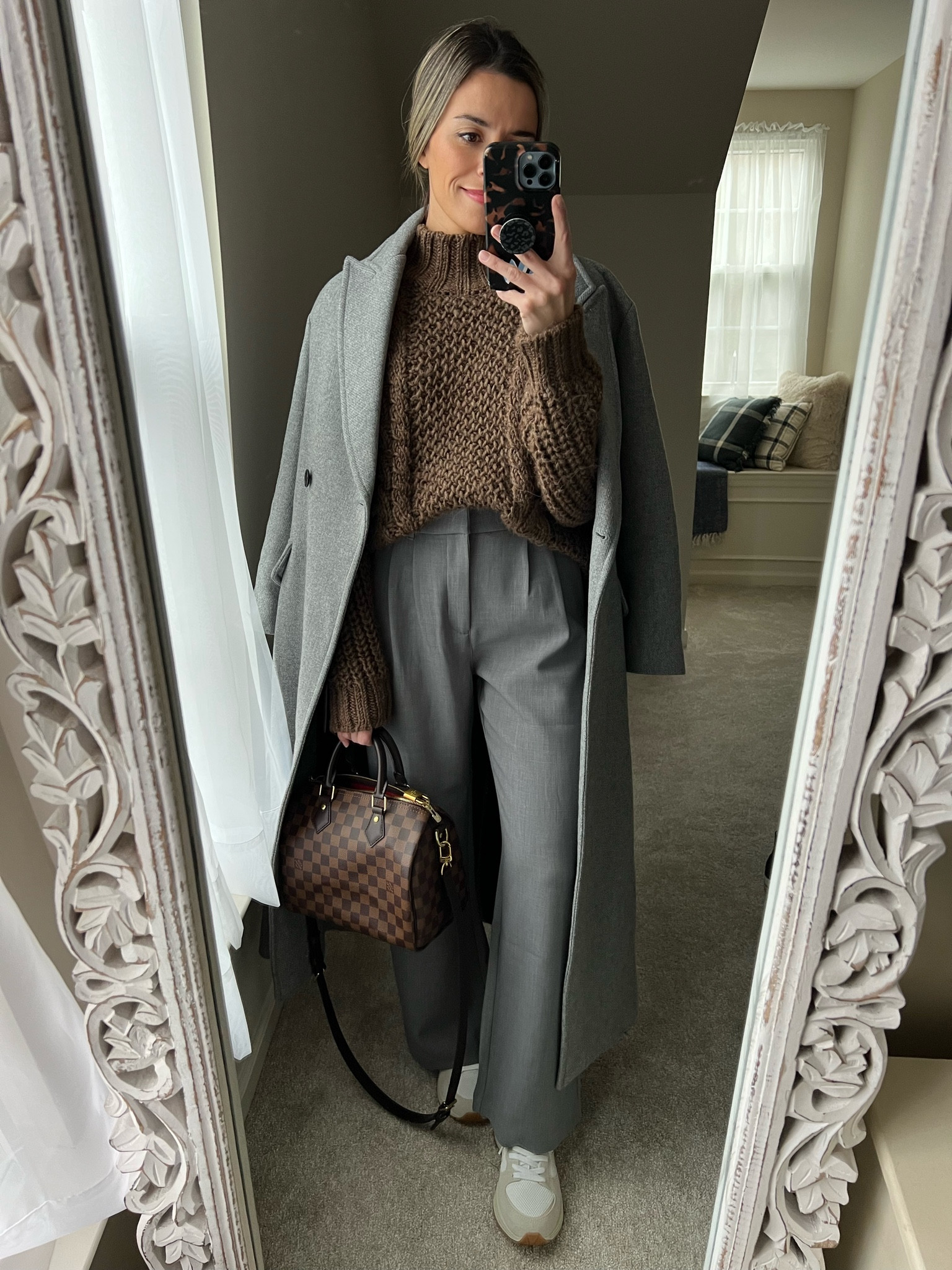 Brown & grey 🐻🐨
XS short pants 
S sweater

#LTKunder50 #LTKSeasonal #LTKunder100