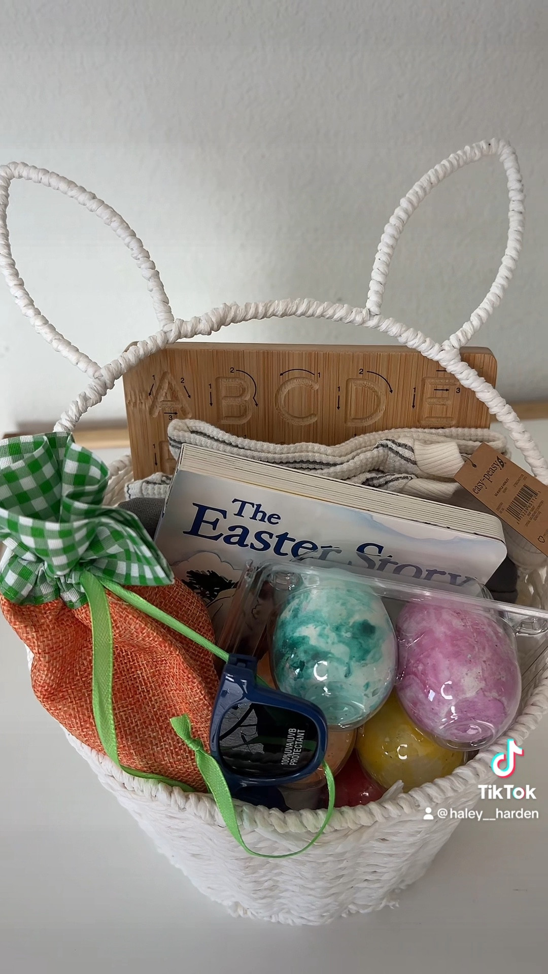 Easter basket ideas for your toddler! 🌿🐰🐣