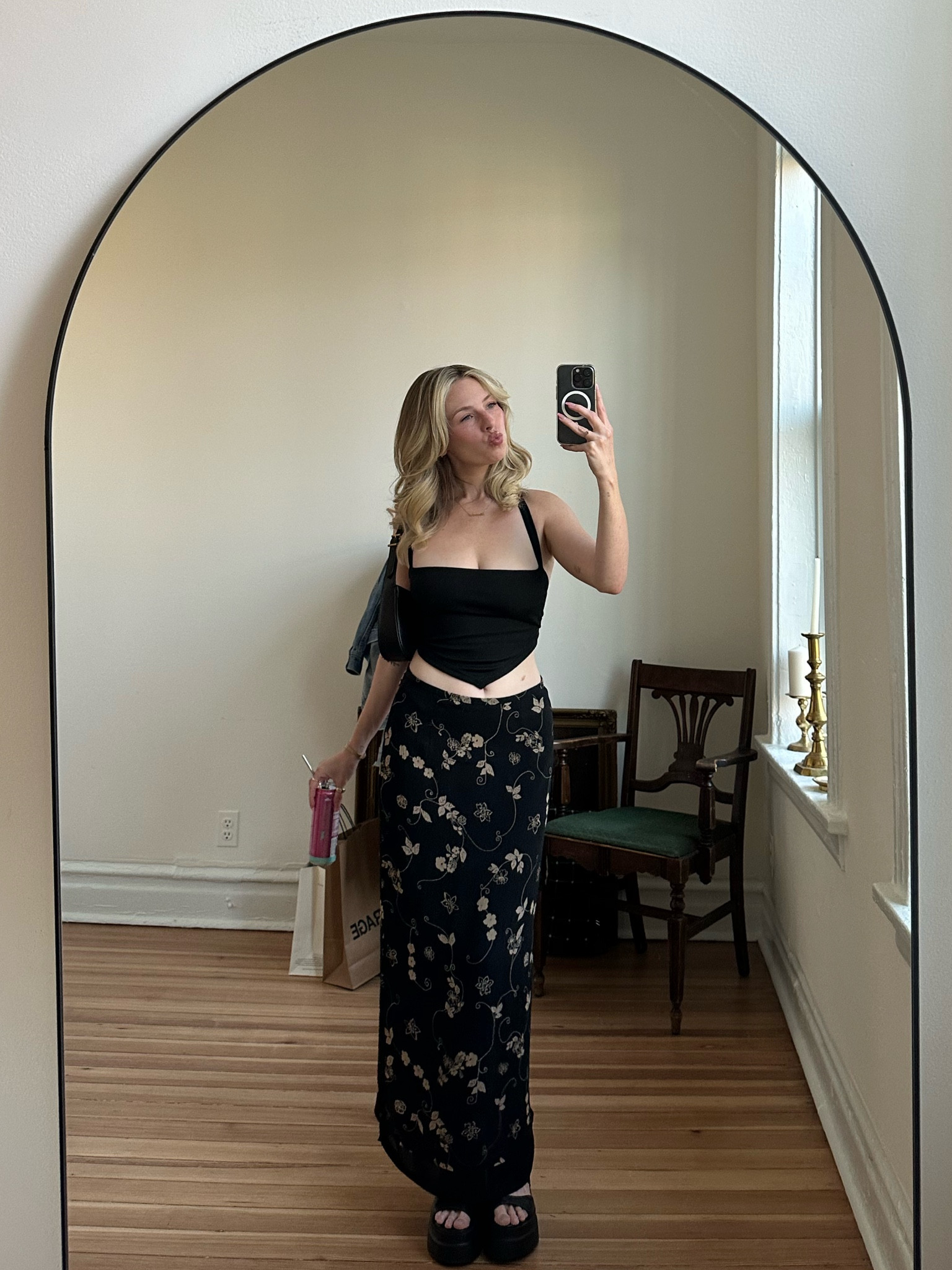 y2k, casual outfit, summer outfit, black top, maxi skirt, bar outfit, going out outfit, thrifted


#LTKWedding #LTKFindsUnder50 #LTKStyleTip