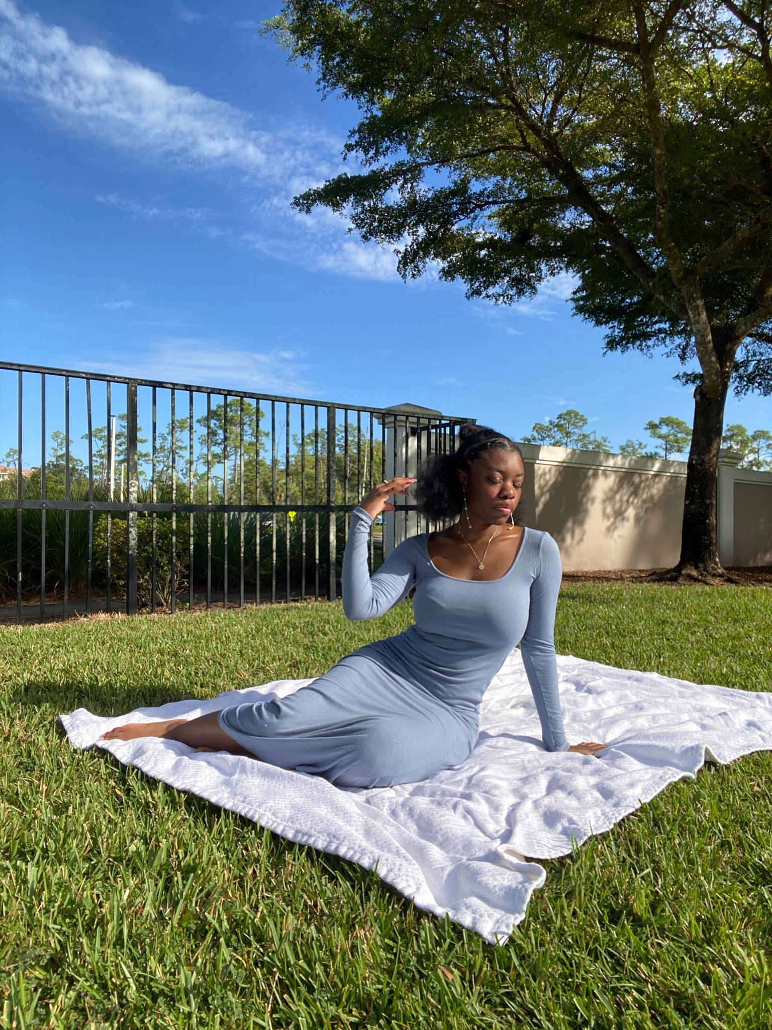 Bodycon baby blue dress from pumiey

#LTKstyletip #LTKfindsunder50 #LTKSeasonal