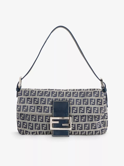 https://product-images-cdn.liketoknow.it/sF9SCCx2.0w3liExSSFH1.wOYxRUtvDplgheY5zUh3vlFgUJGzXYCcjeeiPPXiBgDeMVvpFUKz.qVbZzjekjOb202eX6heMZ56Hff_YHnY.NRUXCPdew.kbVLB1ucal7UsPT26bzSwV3LROfaMMgUNSyAQMim6x7Rh_yO2dA7MkB8qoXbu8fTE.7.VpGIaGxVaKVERKFwkeuGuUIswL_7iXCqil0yfY-?v=2&max&height=0&width=430