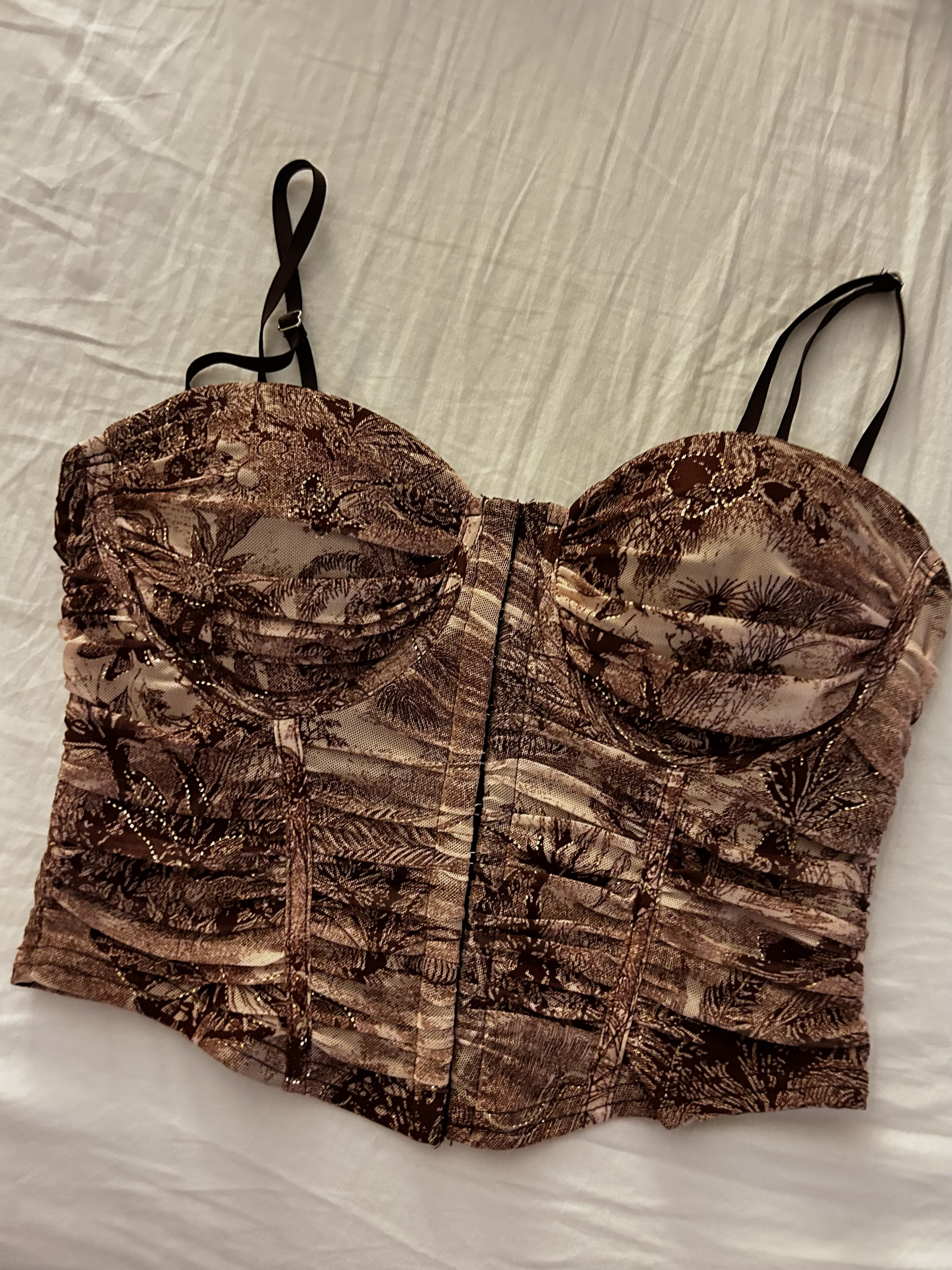 The most gorgeous going out corset 🤍🍸

#LTKParties #LTKHoliday #LTKStyleTip