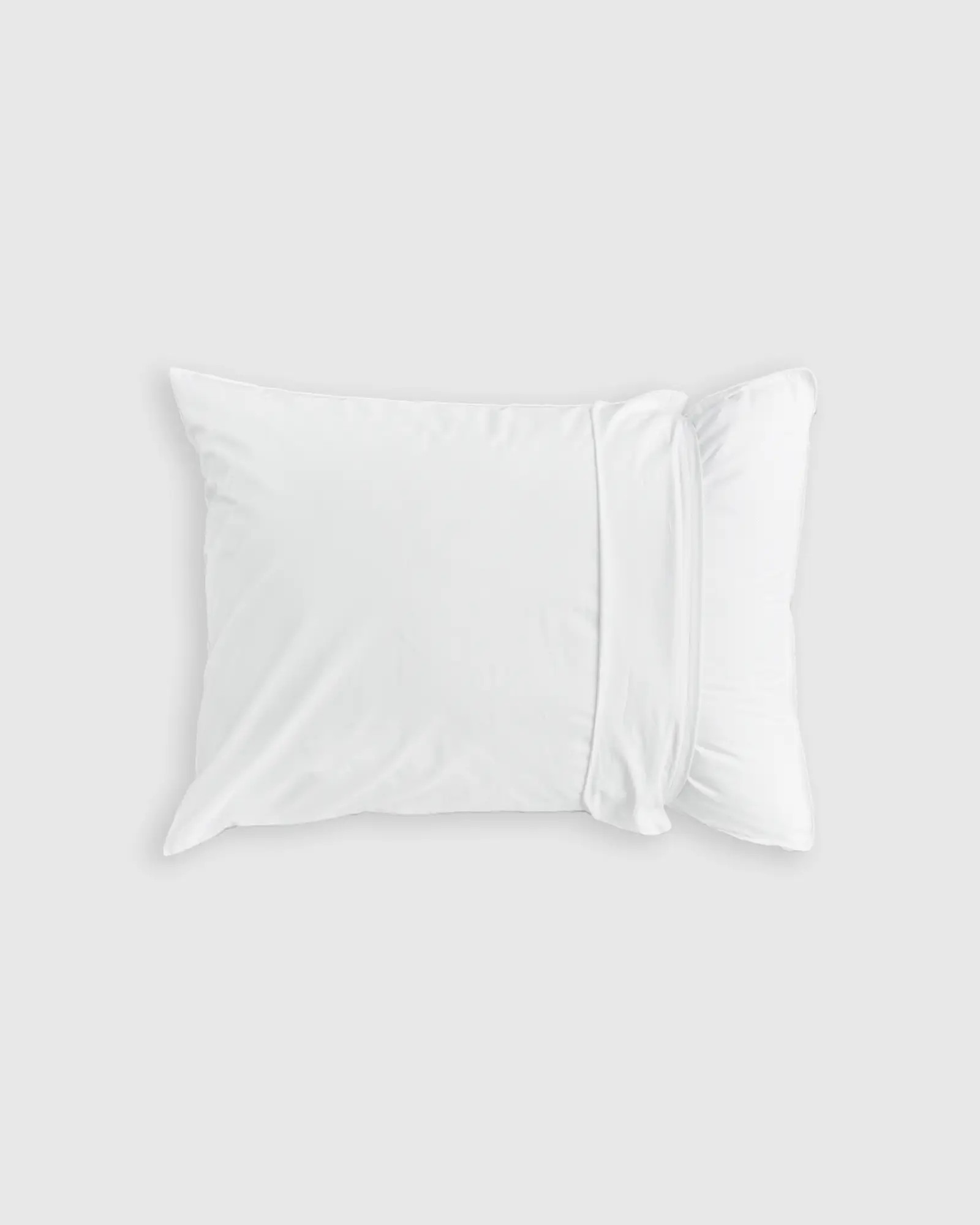 Quince | Luxe Goose Down Pillow in Soft/Medium, Size Standard | Quince