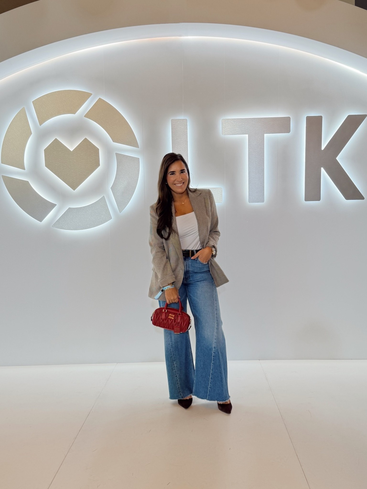 Loved this blazer, it’s from Mango but this exact one sold out. I linked a similar one

#LTKootd #LTKCon #LTKdayinmylife