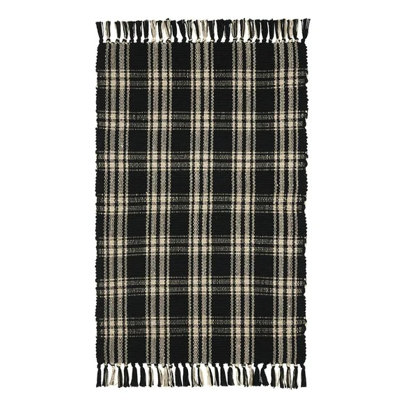 My Texas House Black Plaid Indoor/Outdoor Layering Rug, 24" x 38" - Walmart.com | Walmart (US)