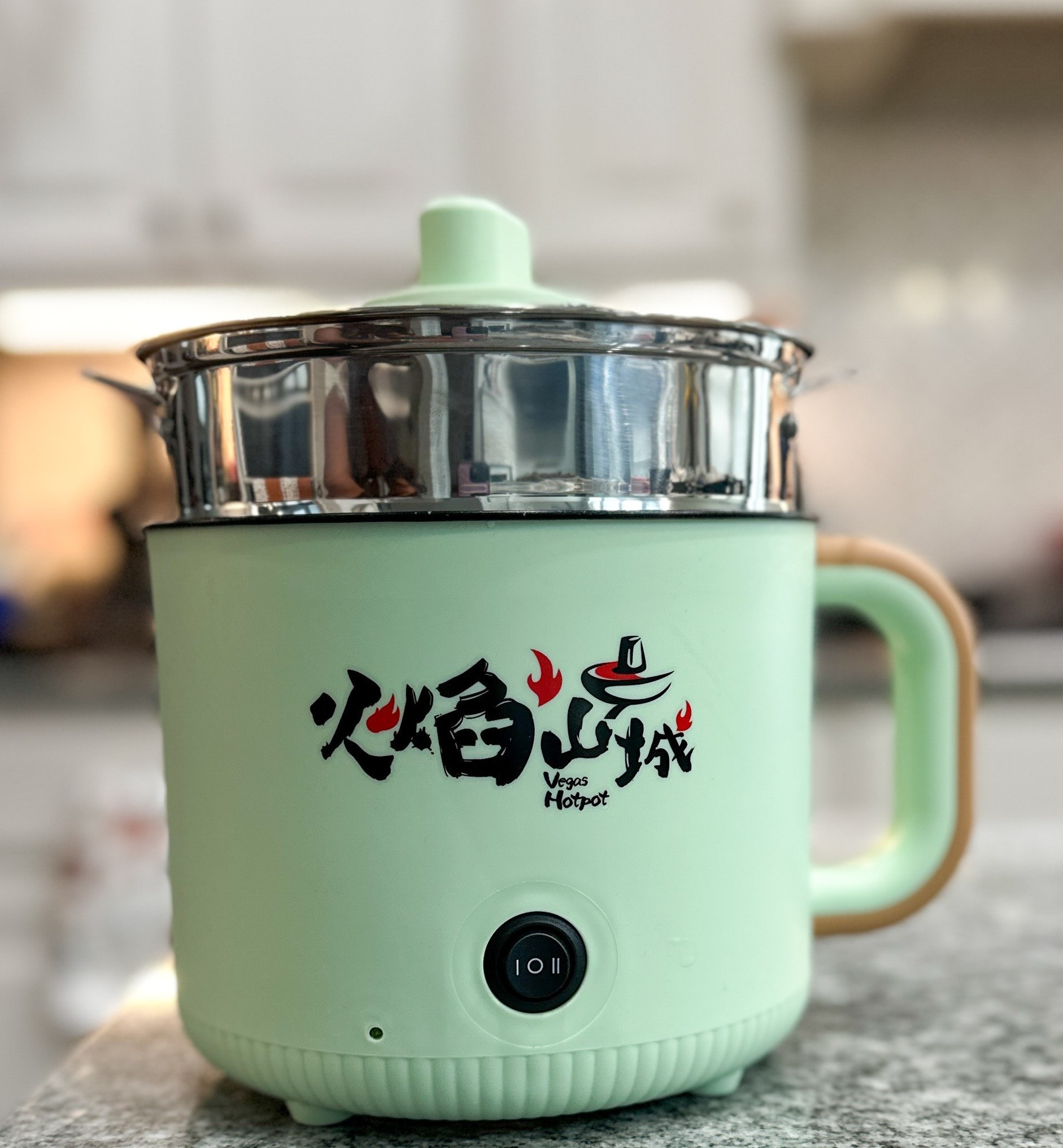 My teenager loves Ramen. We tested this ramen pot. Works great. A little lightweight but works great. #ramen #hotpot #kitchentools