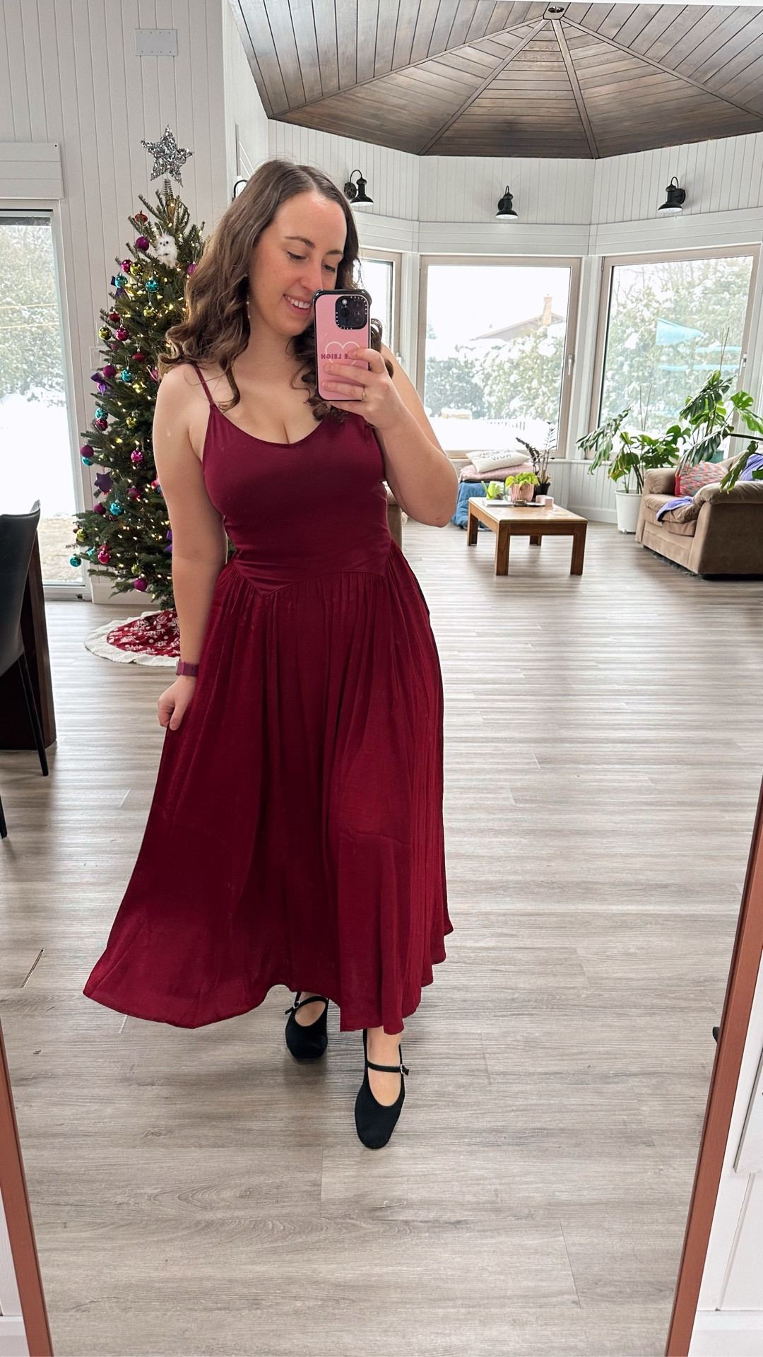 I own the original At The Barre bow dress from Aerie but I saw that they released new satin versions for the holidays - of course I had to try it out! If you liked the OG version, this one is pretty different. The satin is very cute though and I love the super bright red! Keep in mind that this looks much longer on me than the product photos because I’m only 5’1"

#LTKPetite #LTKHoliday #LTKootd