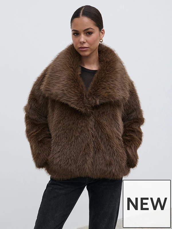 Pretty Lavish Ettalie Short Faux Fur Coat | Very (UK)