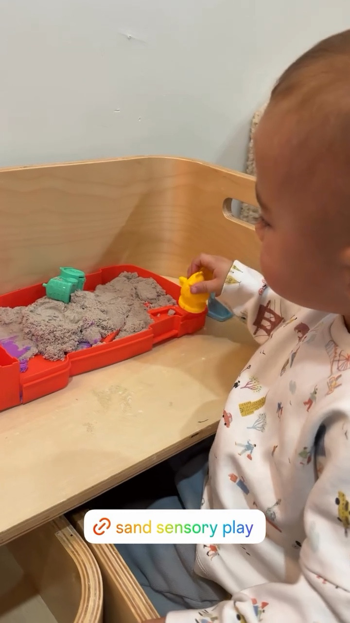 Kinetic Sand
Sensory Play for Toddlers 

#LTKKids
