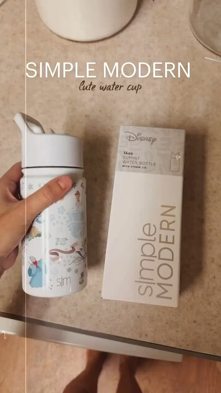 SIMPLE MODERN Water Bottle. Harlow is so in love with this cup🙌✨one of her new favs

#LTKBacktoSchool #LTKFind #LTKkids