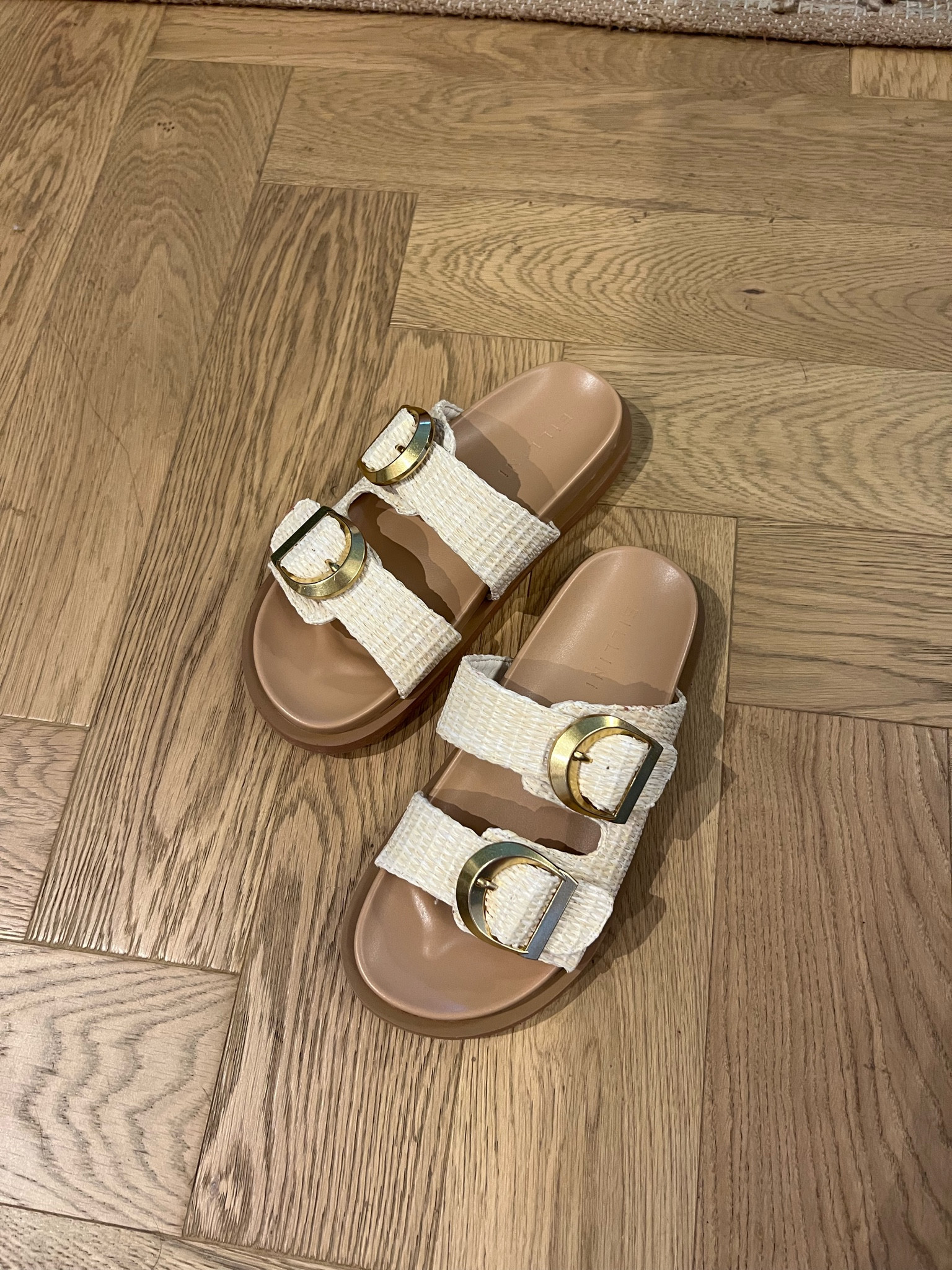 Back in stock - loveee these comfy sandals and under $100! True to size 

#LTKfindsunder100 #LTKshoecrush #LTKSeasonal