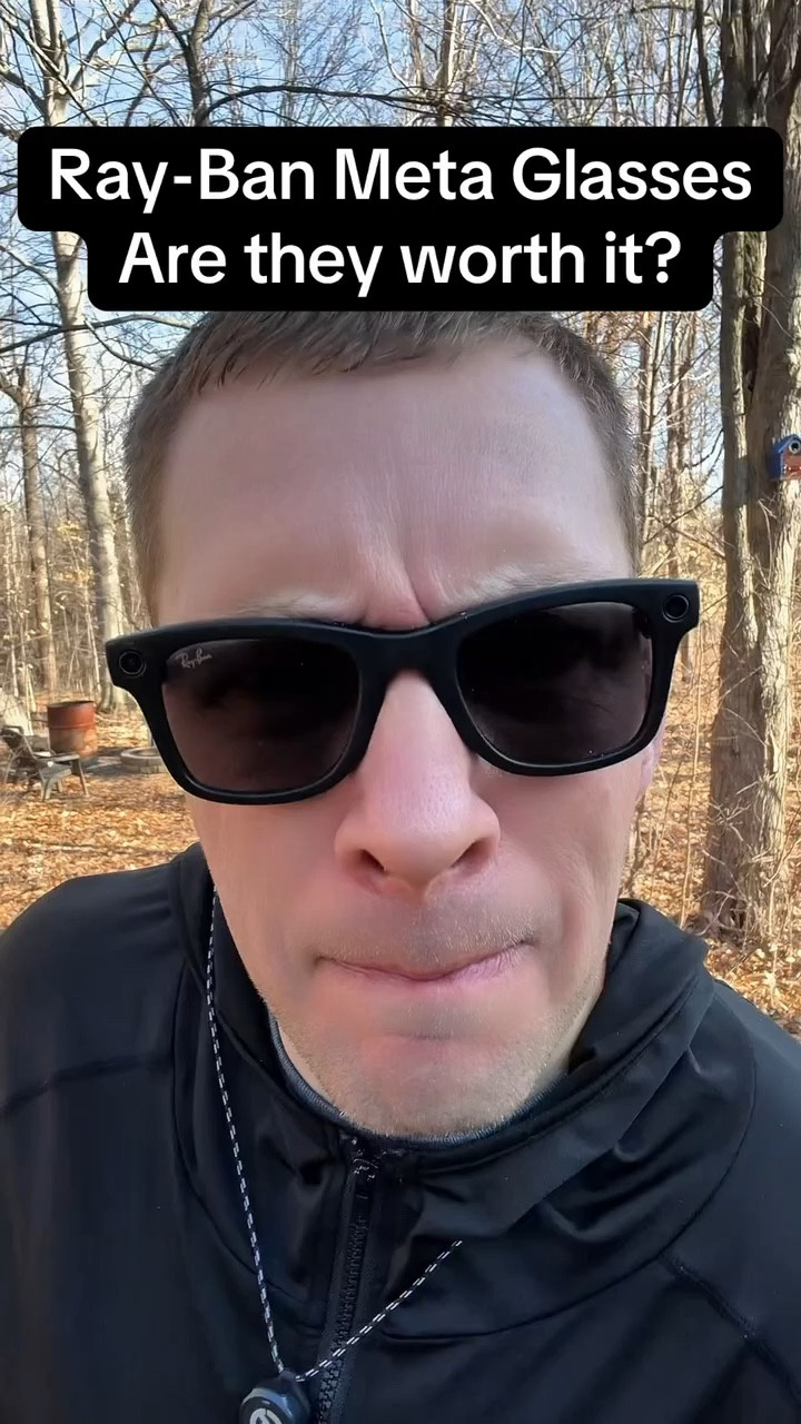 These Ray-Ban Meta Wayfarer sunglasses are such a cool tech upgrade. Classic Ray-Ban style but with built-in smart features that let you capture moments hands-free while you’re out and about. Stylish and functional at the same time.