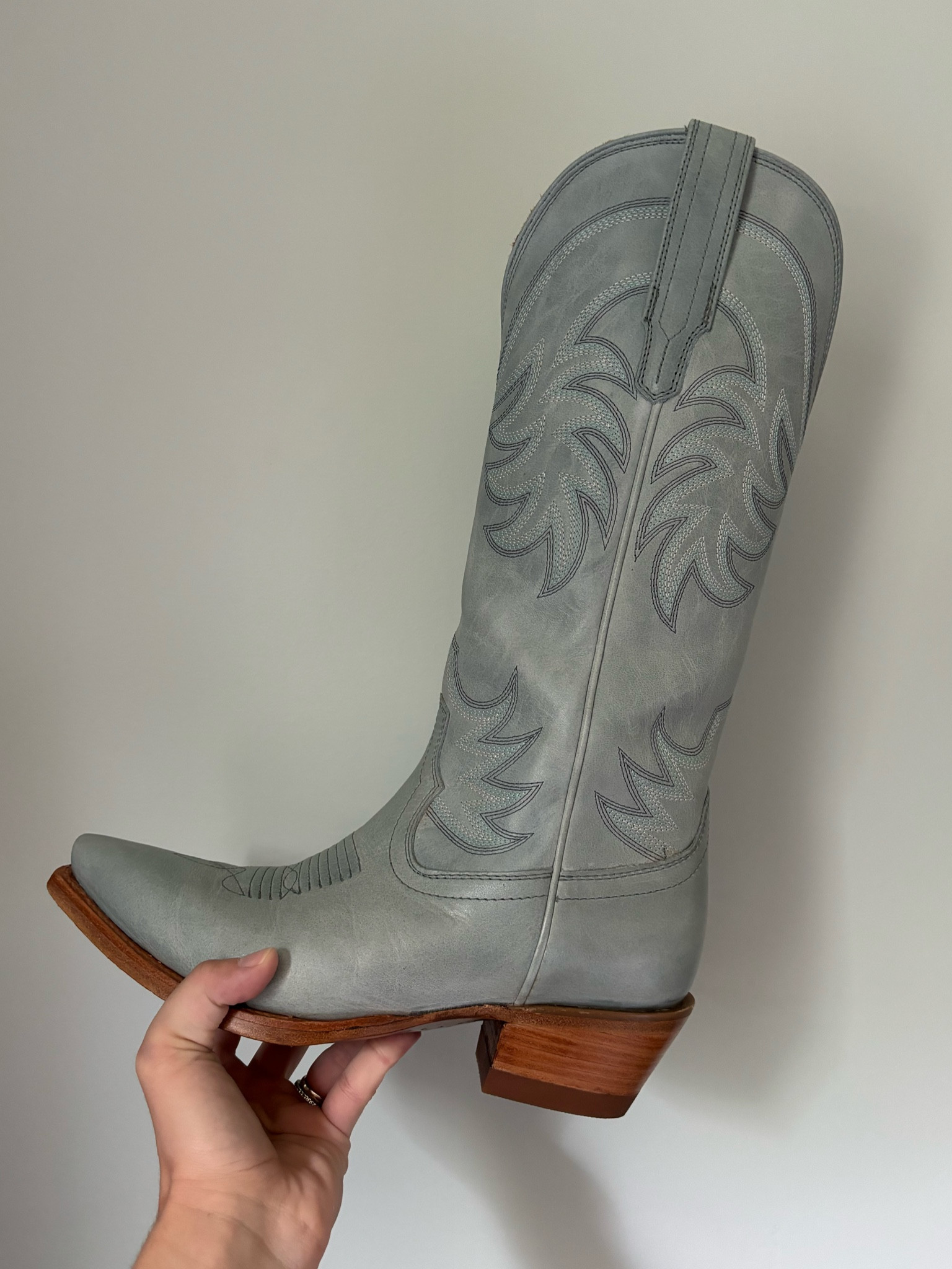 Slate blue Tecovas! Perfect for a wedding or bachelorette party! We’re doing a something blue night in Austin and can’t think of a better option than wearing some Tecovas in their home state 🤩🩵

#LTKShoeCrush #LTKStyleTip #LTKGiftGuide