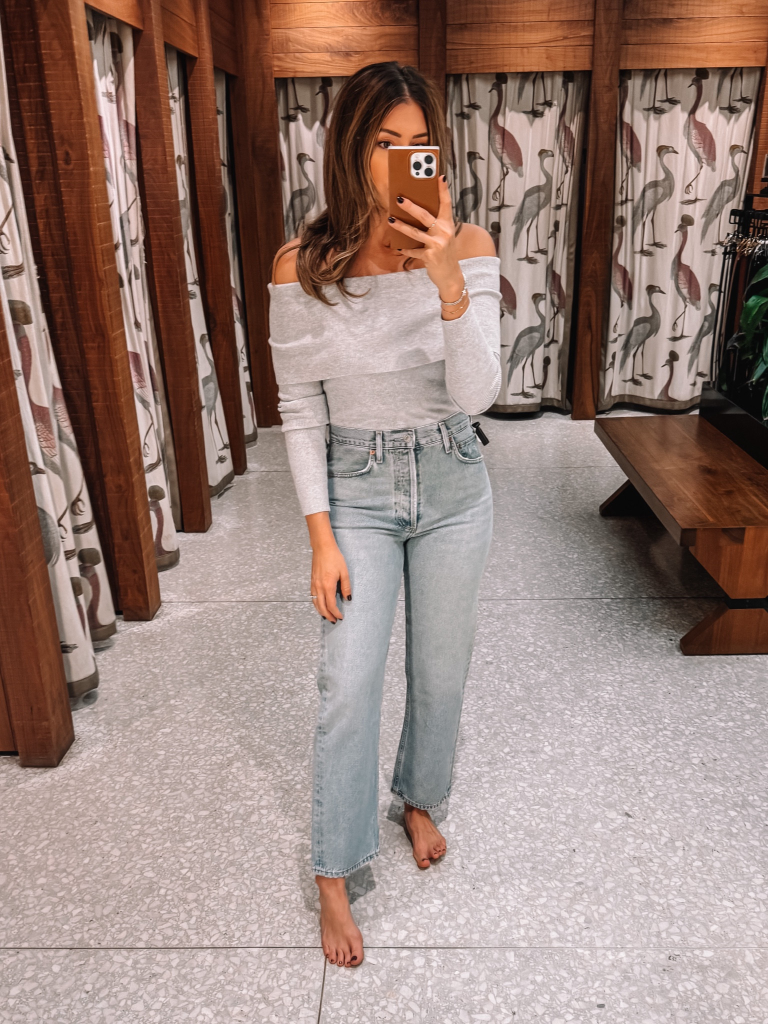 Size 27 in jeans (not stretch), size medium in top 

#LTKStyleTip #LTKSeasonal