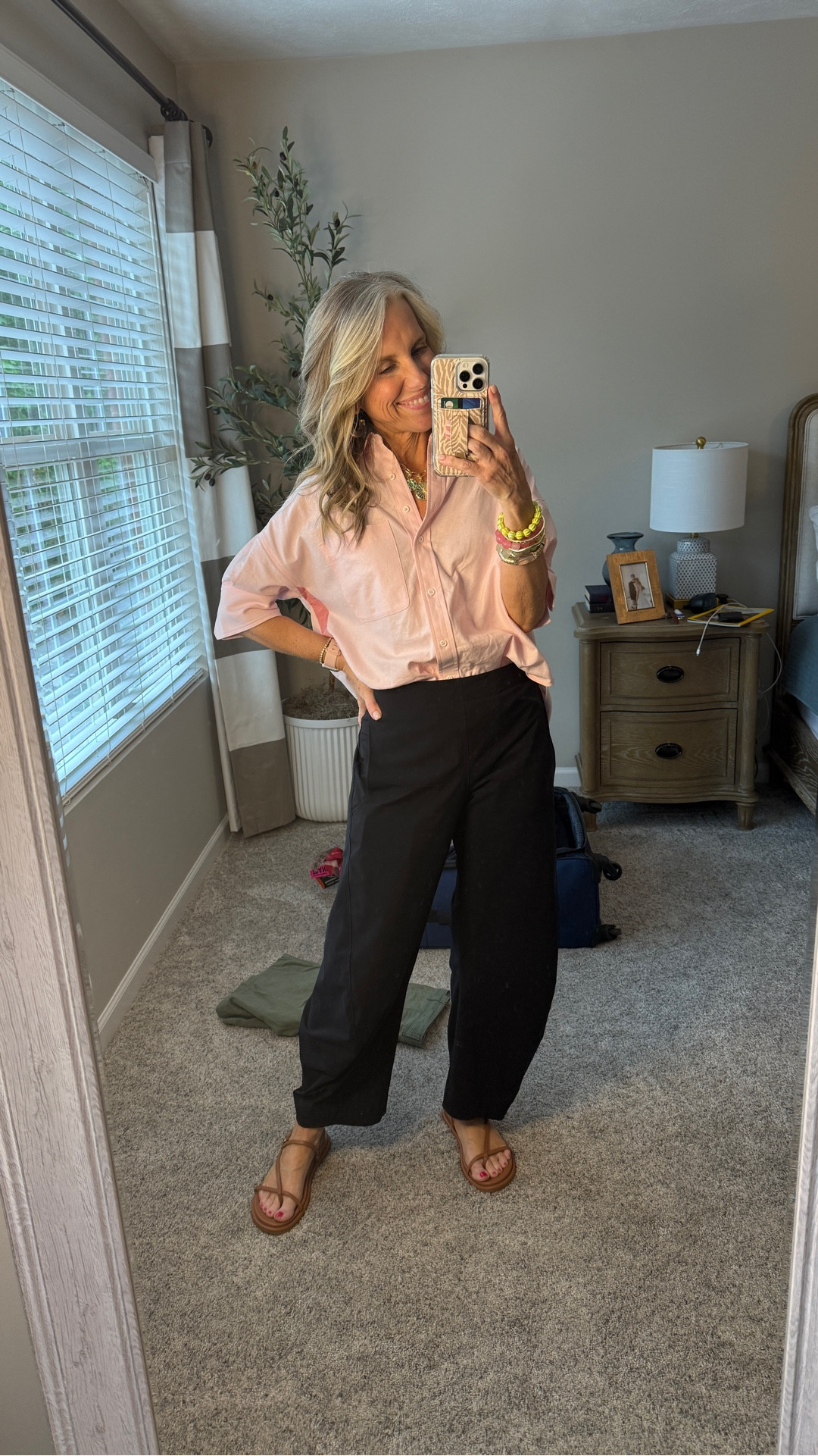 @Ruti pants ate THE BEST. ON SALE 20% off today. Also linking my favorite jeans from Ruti!!! 

#LTKSaleAlert #LTKTravel #LTKOver40