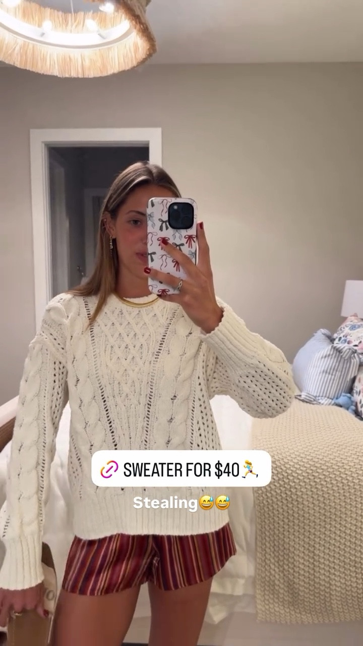 Such an amazing sweater from Abercrombie for only $40! In a small! 

#LTKHoliday #LTKCyberWeek #LTKGiftGuide