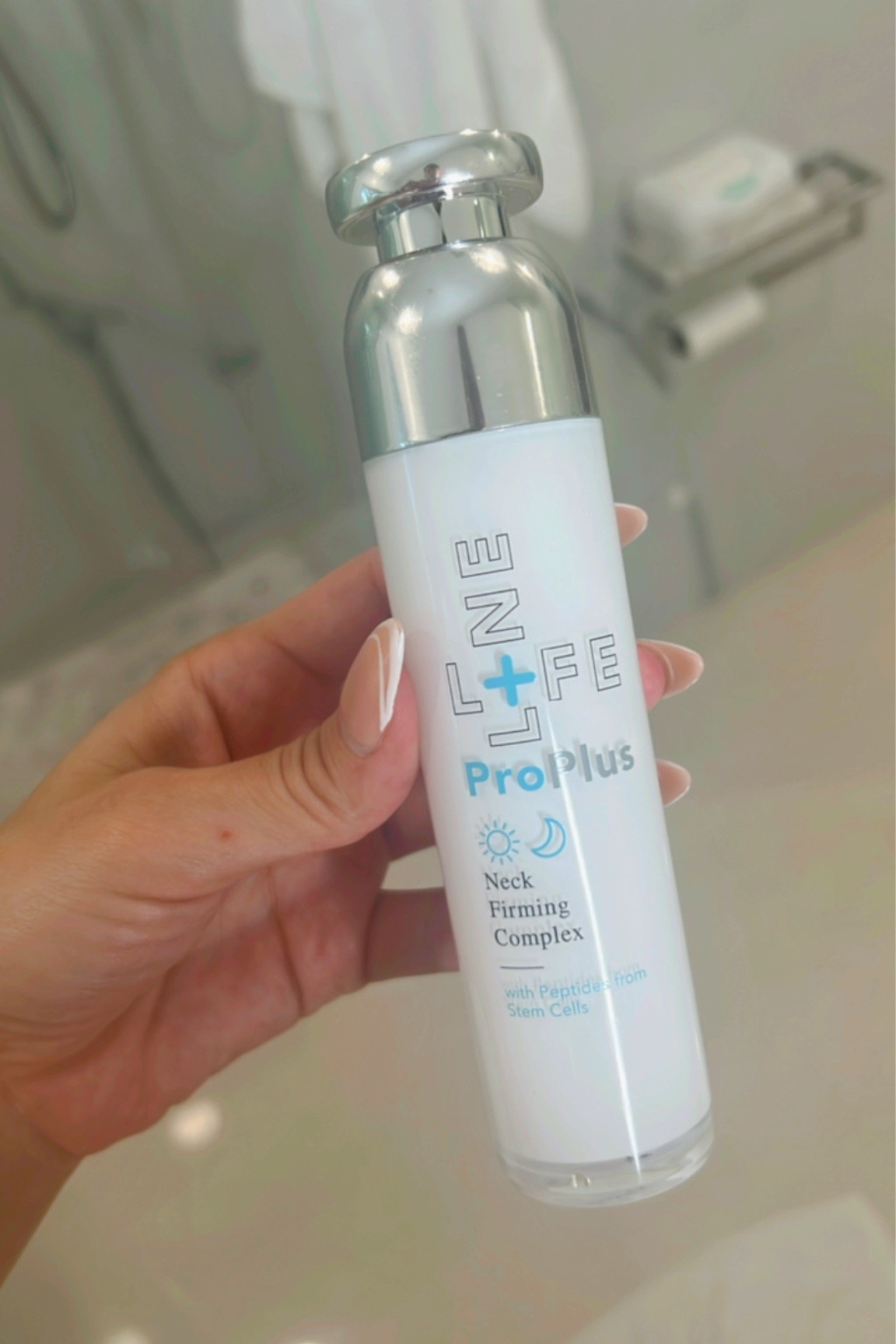 50% off code: JACINTA50 lifeline skincare, lifeline, skincare, stem cell, anti aging, face cream, moisturizer, cell repair, selfcare, self-care, dermatologist, eye cream, anti wrinkle, jacinta devlin, styledbyjacinta 


#LTKstyletip #LTKbeauty #LTKsalealert