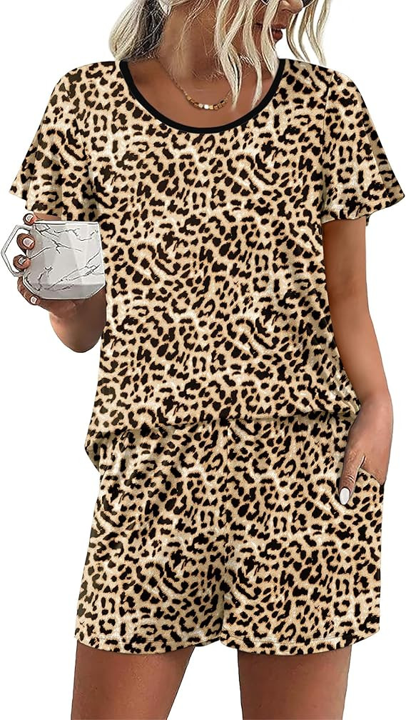 Ekouaer Womens Pajama Set Summer Short Sleeve Pjs Sleepwear Cute 2 Piece Lounge Sets S-XXL | Amazon (US)