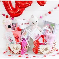 Heart Tags | Valentine's Day Name Decor Tag Engraved Wooden Place Card | Etsy (US)