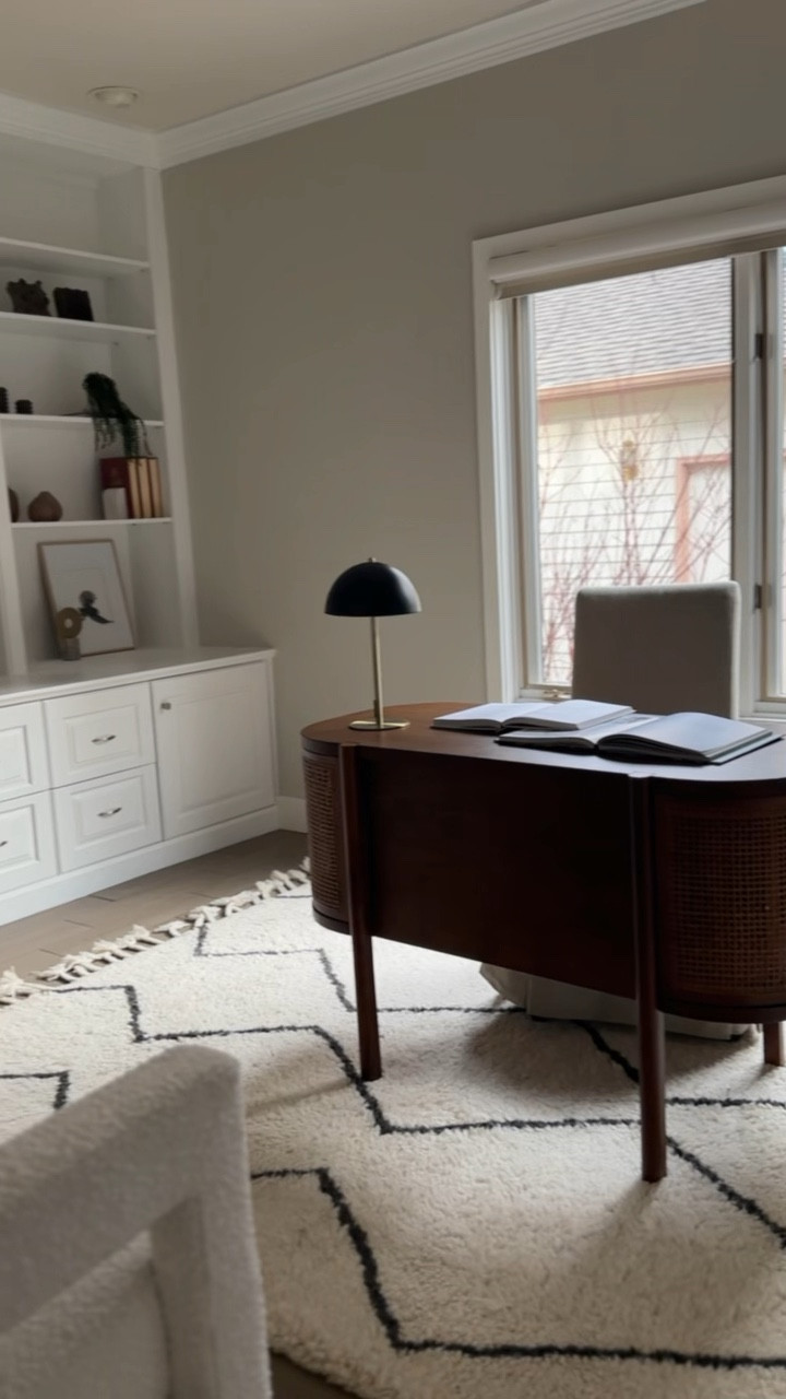 Shop this home office look!

#office #desk #rug #lamp #chair #decor

#LTKVideo #LTKhome #LTKstyletip