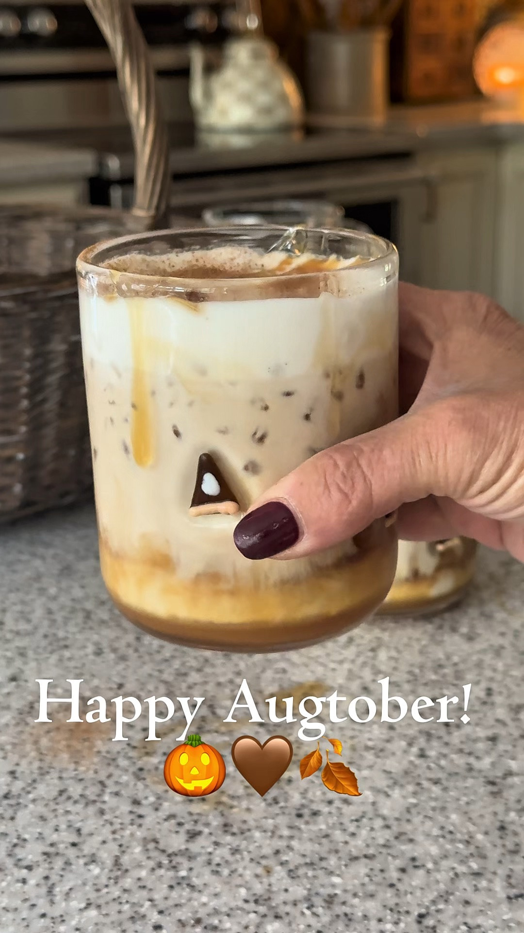 The cutest pumpkin pie glasses

#LTKSeasonal