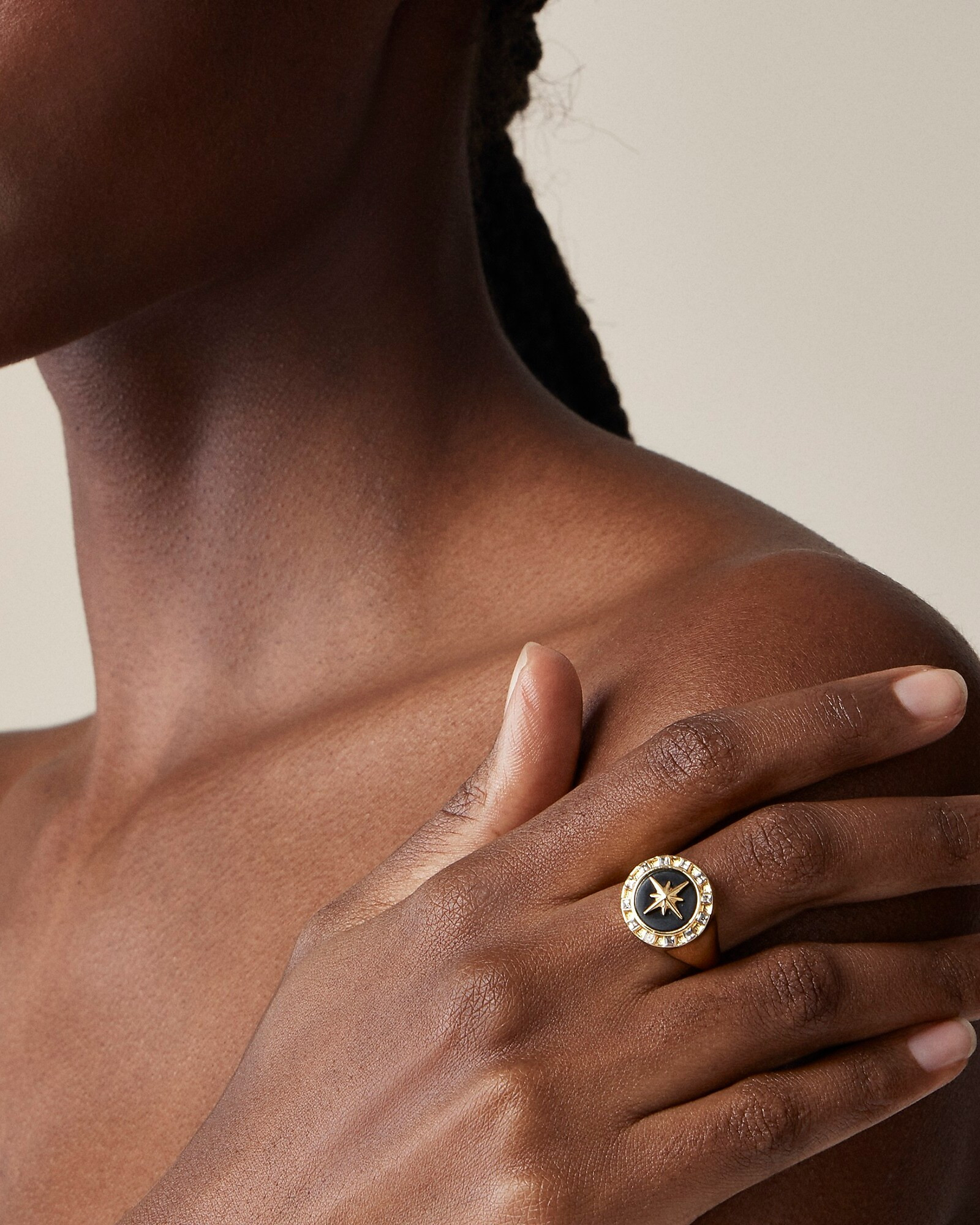 Onyx medallion ring | J. Crew US