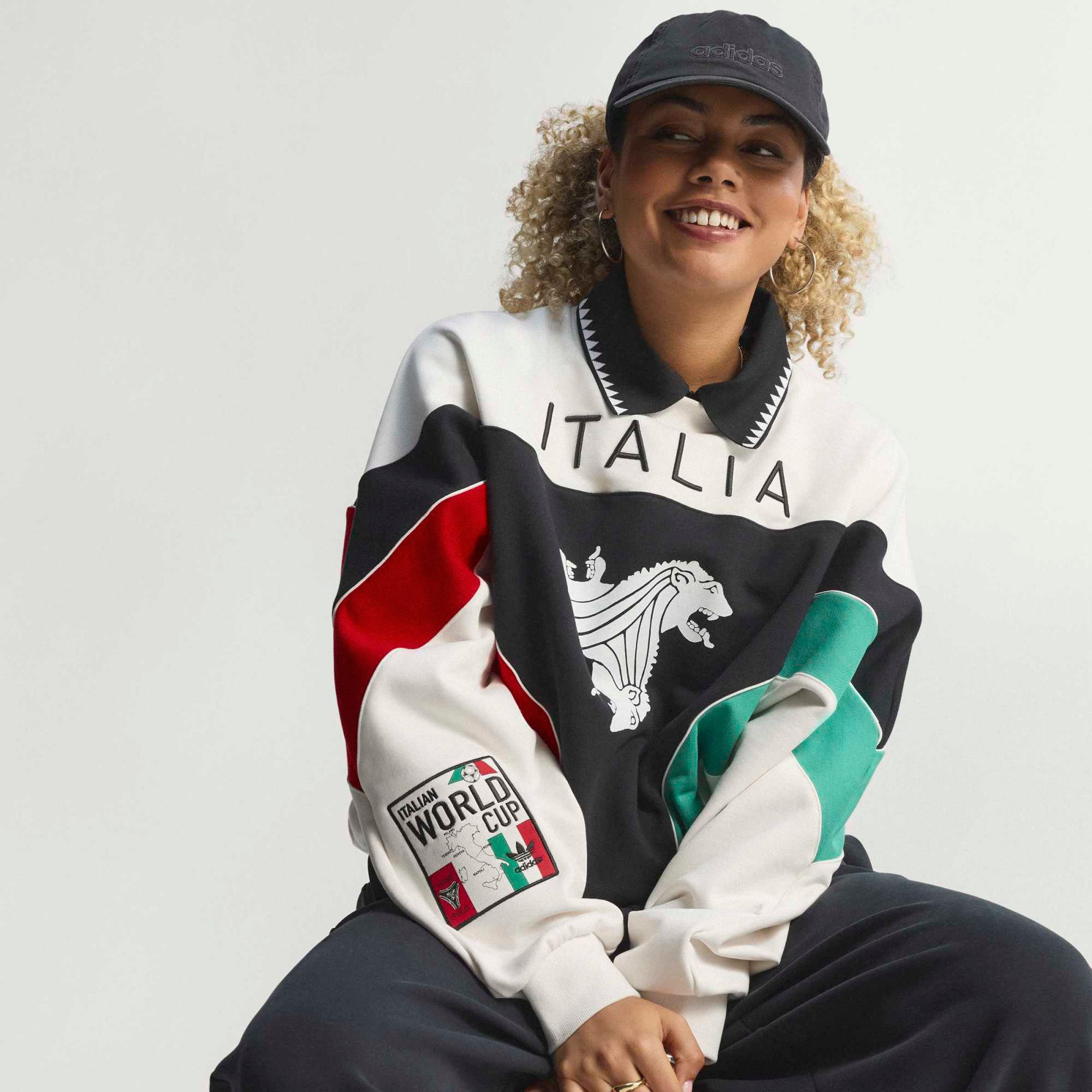adidas Originals Women's Italia Coppa Del Mundo Crew, Small, Cloud White | DICK'S Sporting Goods
