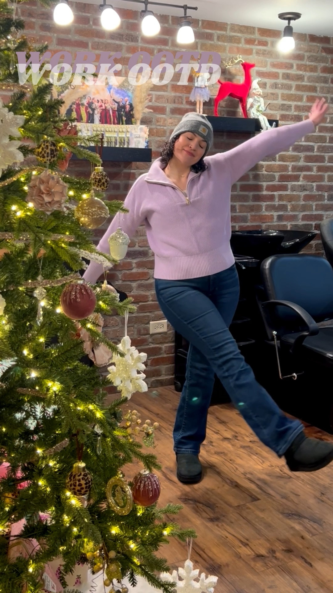 It’s snowing here in Illinois and I have to go out there and bear it! So I’m wearing all of my favorites to make sure I’m my most comfortable when giving a venue tour outside! 💜
Sweater: I’m wearing a small petite - I’m also OBSESSED with this sweater! I want to live in it!
Jeans: I’m wearing a 6 petite 

#LTKdayinmylife #LTKPetite #LTKootd