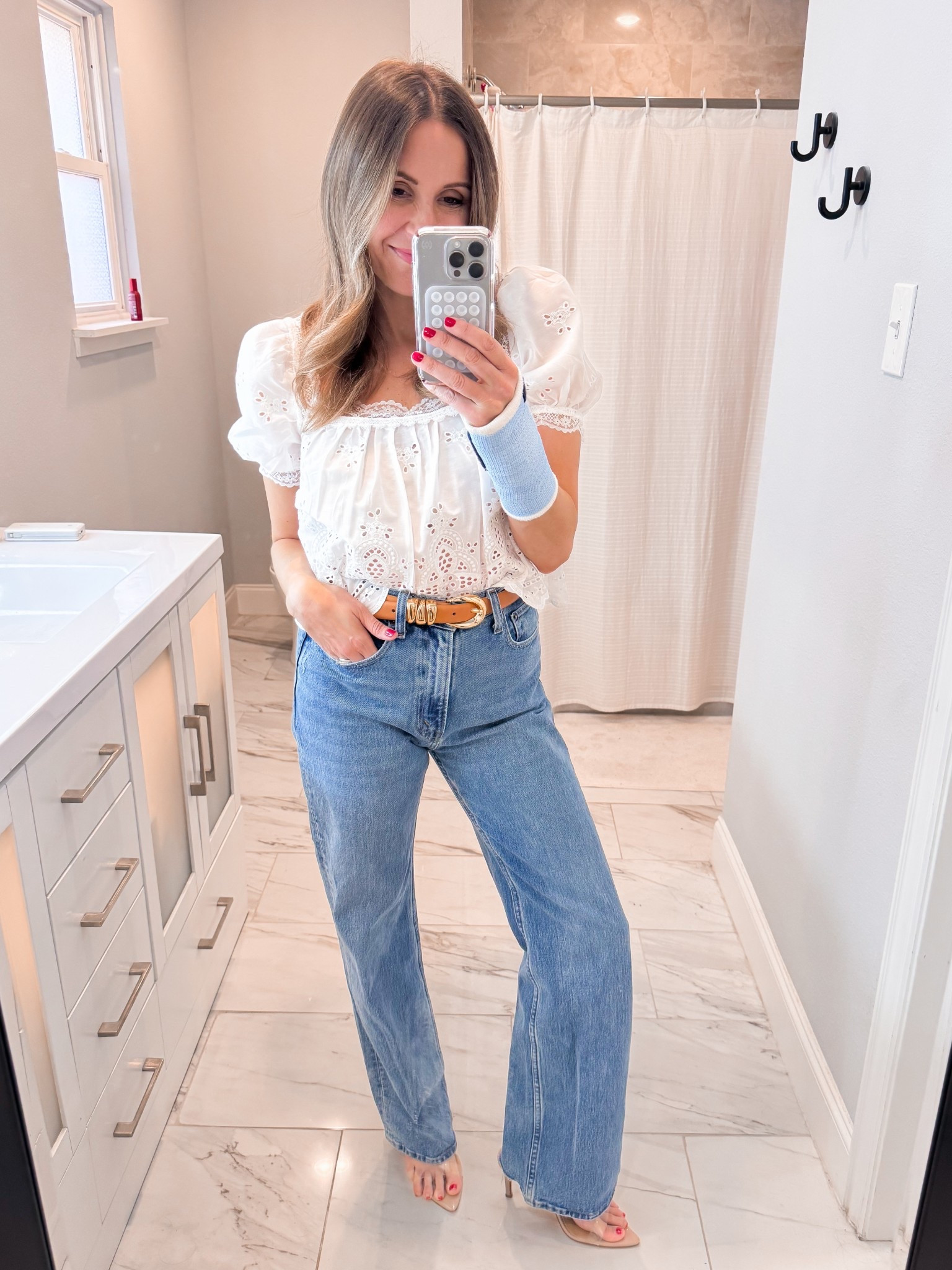 Top - XS
Jeans - TTS



#LTKStyleTip #LTKSeasonal #LTKFindsUnder100