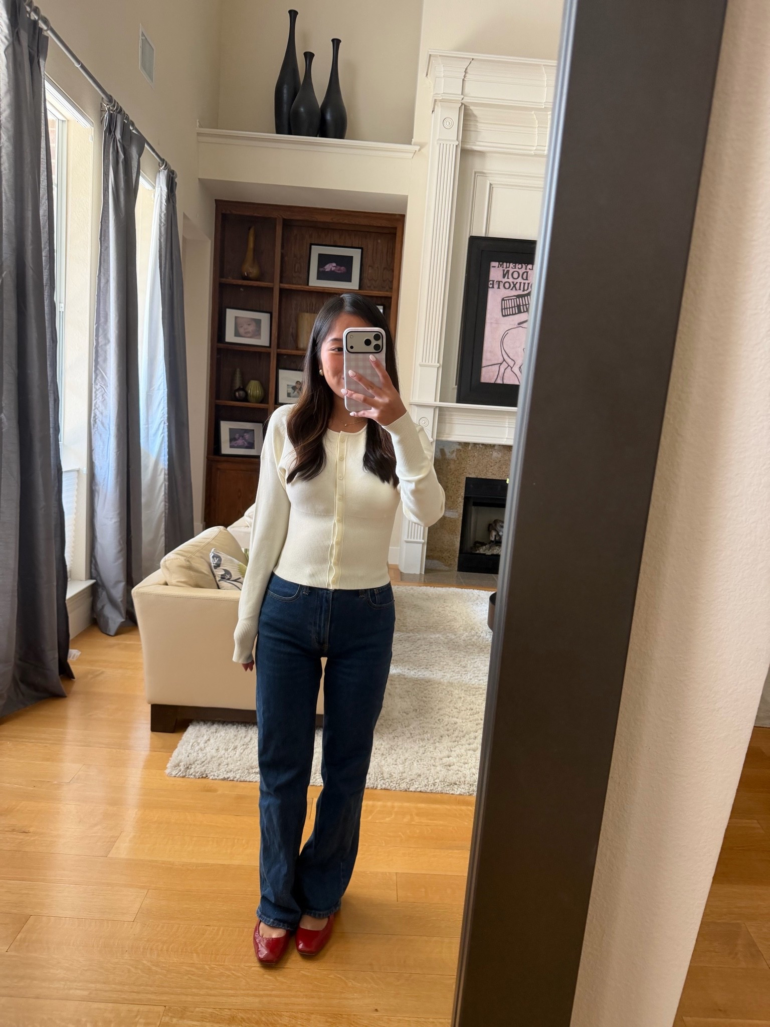 Cardigan XS, jeans 24 short