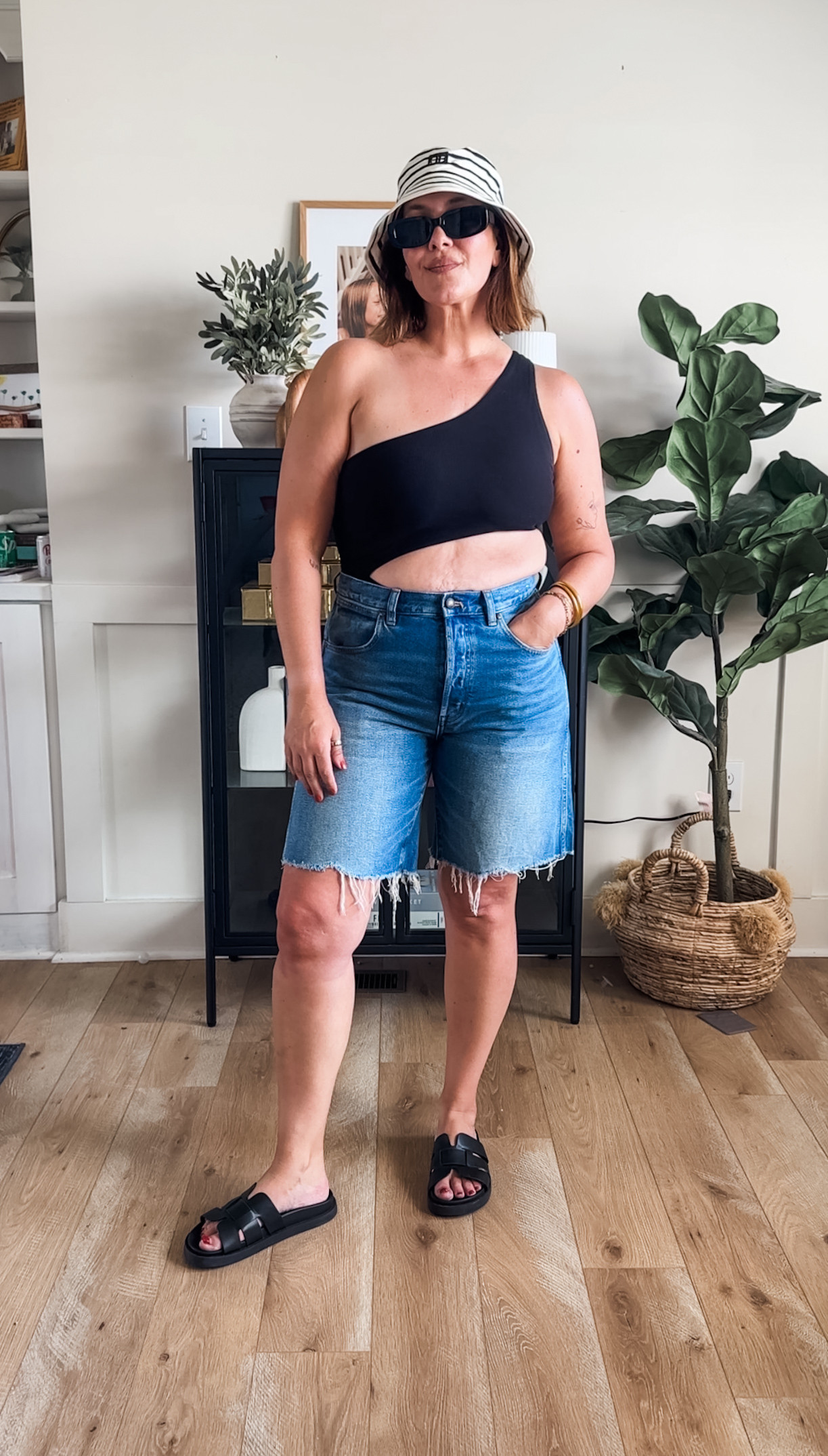 Todays pool look....diff than what I usually wear but YOLO 

 #LTKootd #LTKmomlife #LTKSwim