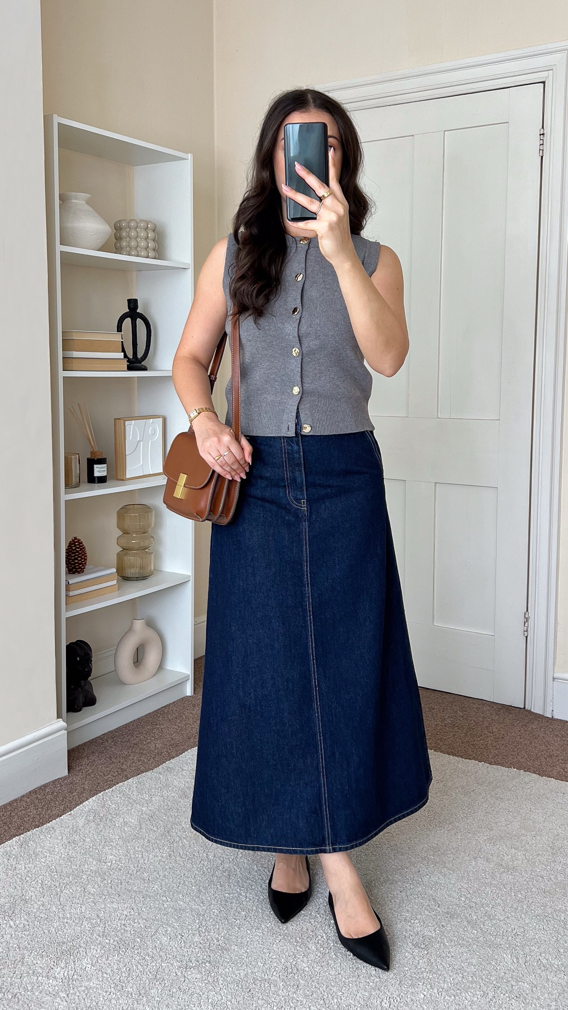 Casual chic summer to autumn transitional outfit. Top is New Look, wearing size S. Skirt is H&M, wearing size UK10.

#LTKautumn #LTKuk #LTKeurope