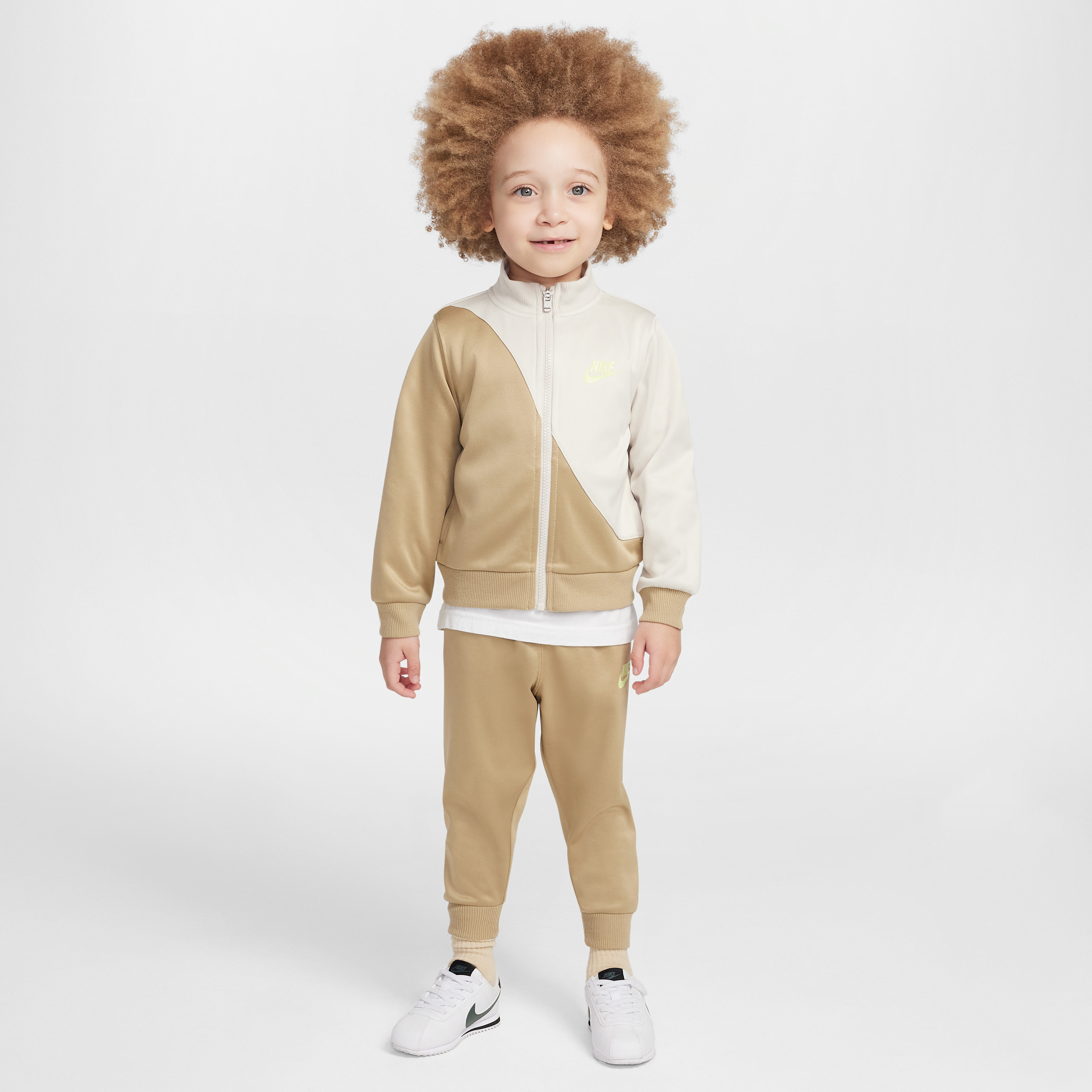 Nike Dri-FIT Sportswear Toddler On the Move 2-Piece Propus Set in Brown | 76M725-X3E | Nike (US)