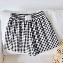 Plus Size Women Plaid Elastic Waist Casual Shorts | SHEIN