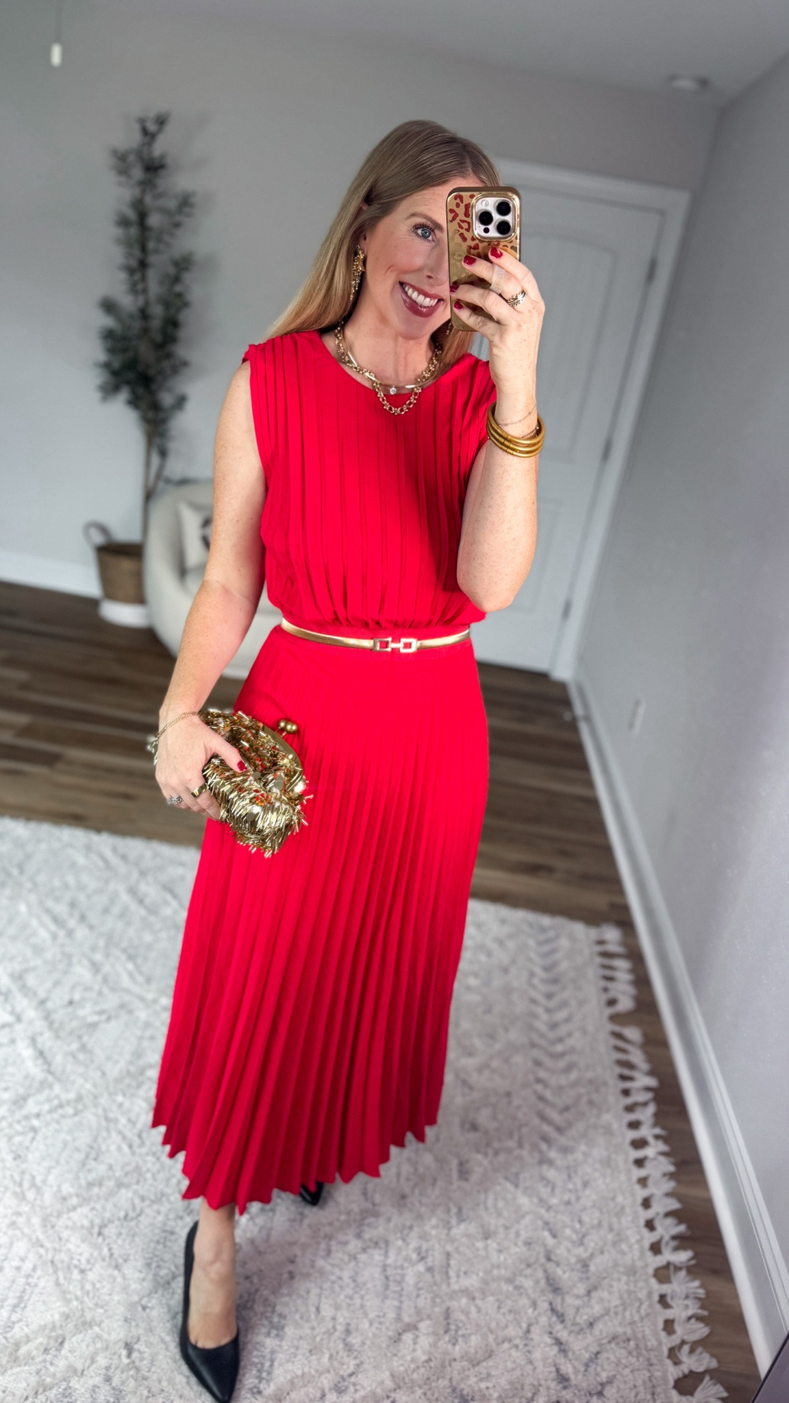 Weekend Walmart Wins try-on
Red pleated midi dress- small