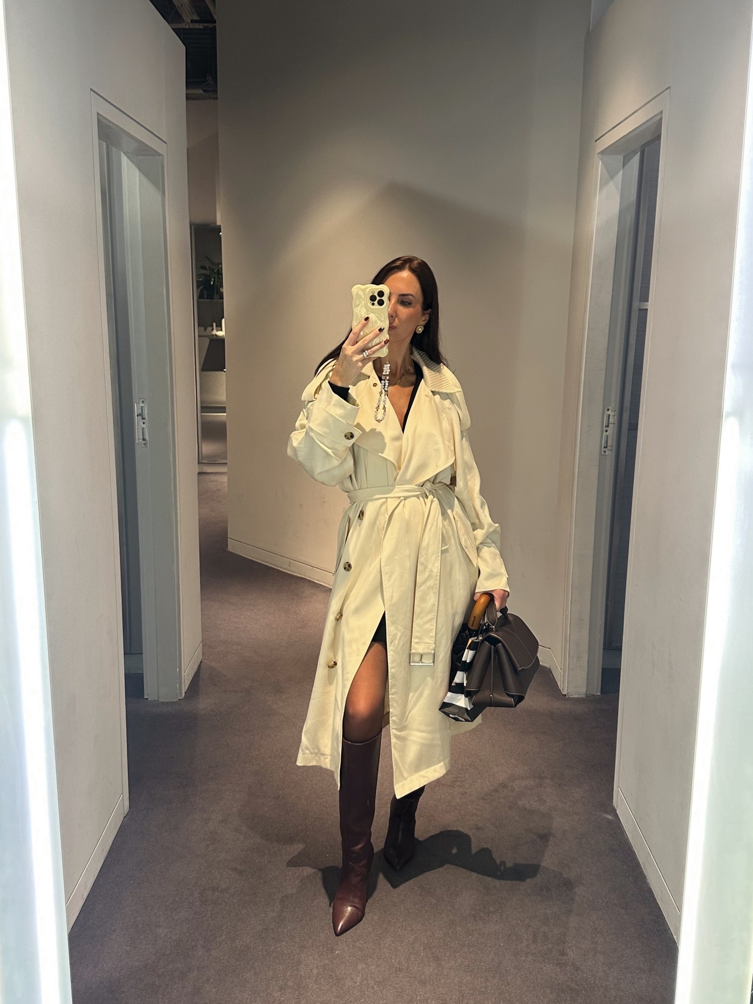 Cream trenchcoat outfit

Costco trenchcoat, cream coat, knee-high booze, winter outfit, autumn winter outfits, casual outfits every day outfit, elegant outfits, classy outfit

#LTKfestive #LTKwinter