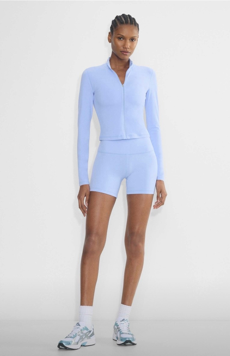 This color is everything🤩🩵 I got everything in a 0/xs

#LTKActive #LTKBeauty #LTKStyleTip