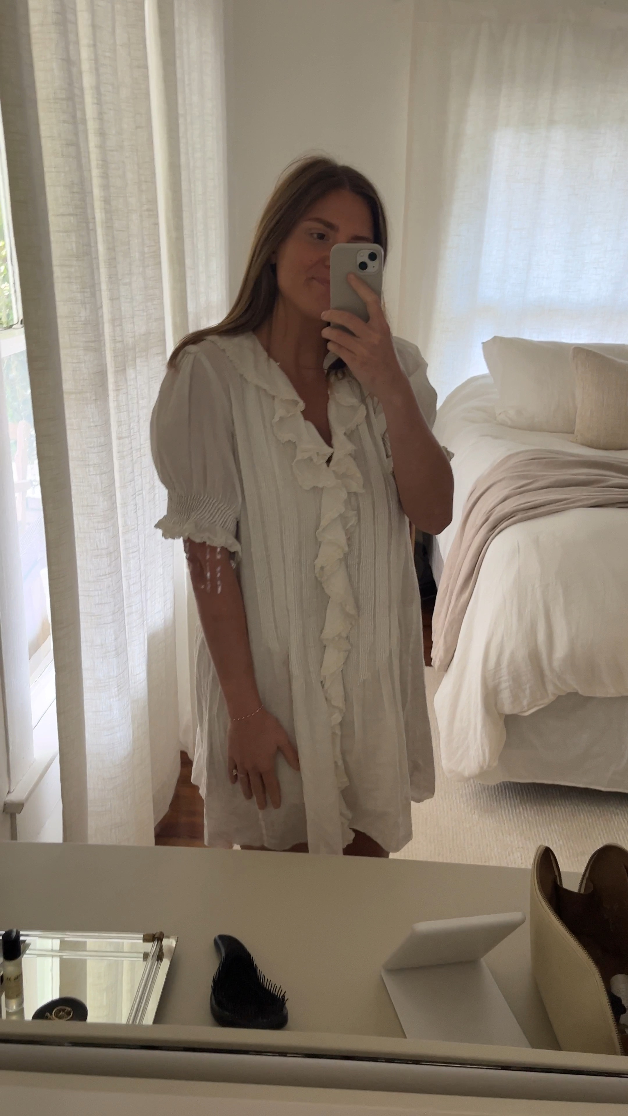 Absolute favorite white Doen dress on sale 👗 