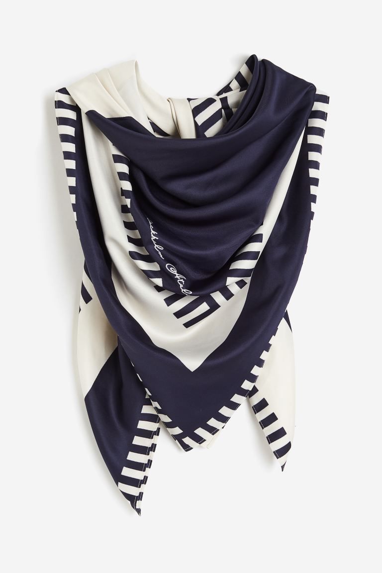 Patterned Scarf | H&M (US + CA)