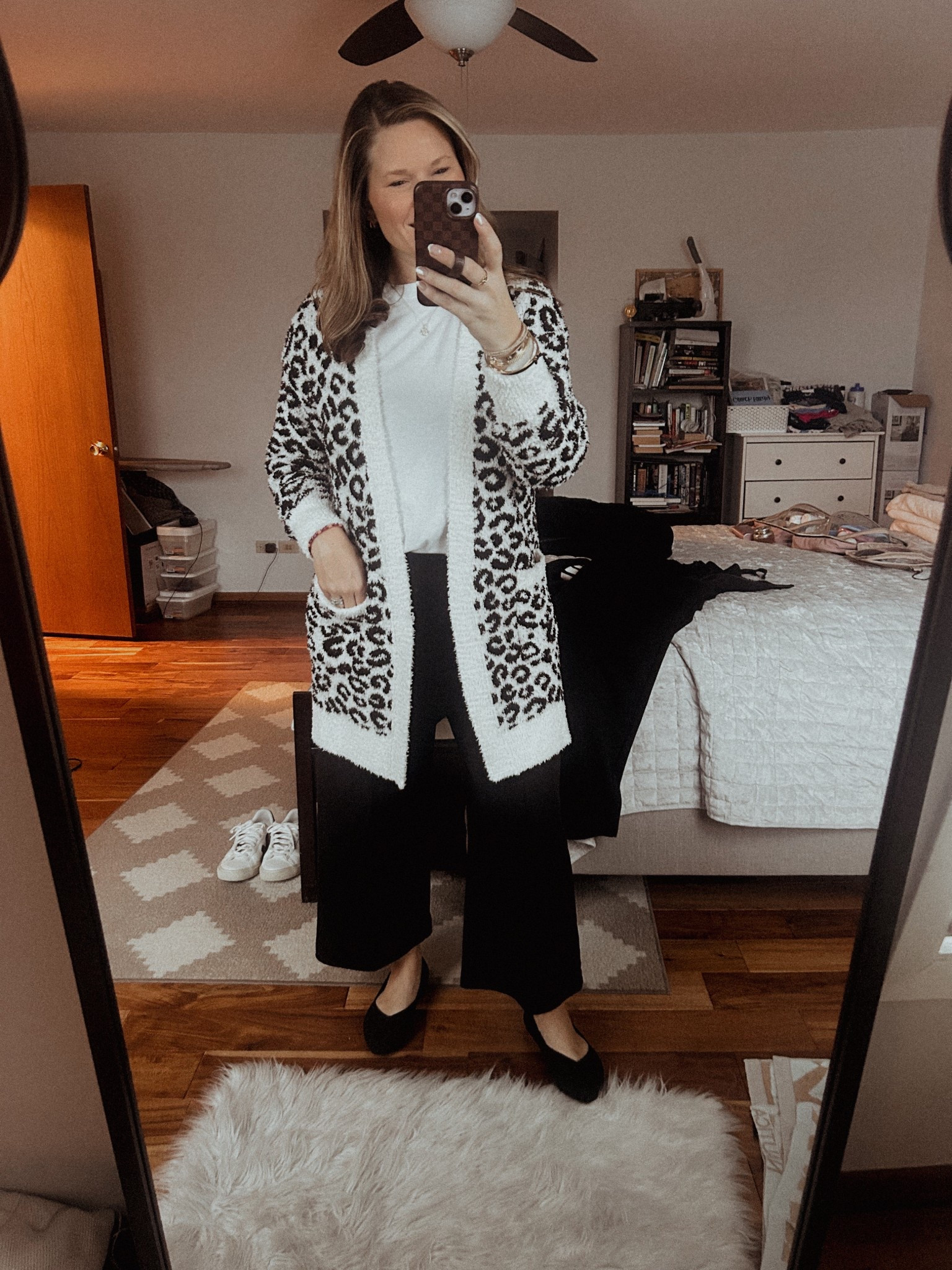 Today’s school outfit. Literally the softest sweater I own - a much more affordable dupe for the infamous Barefoot Dreams! 

#LTKMidsize #LTKOver40 #LTKGiftGuide