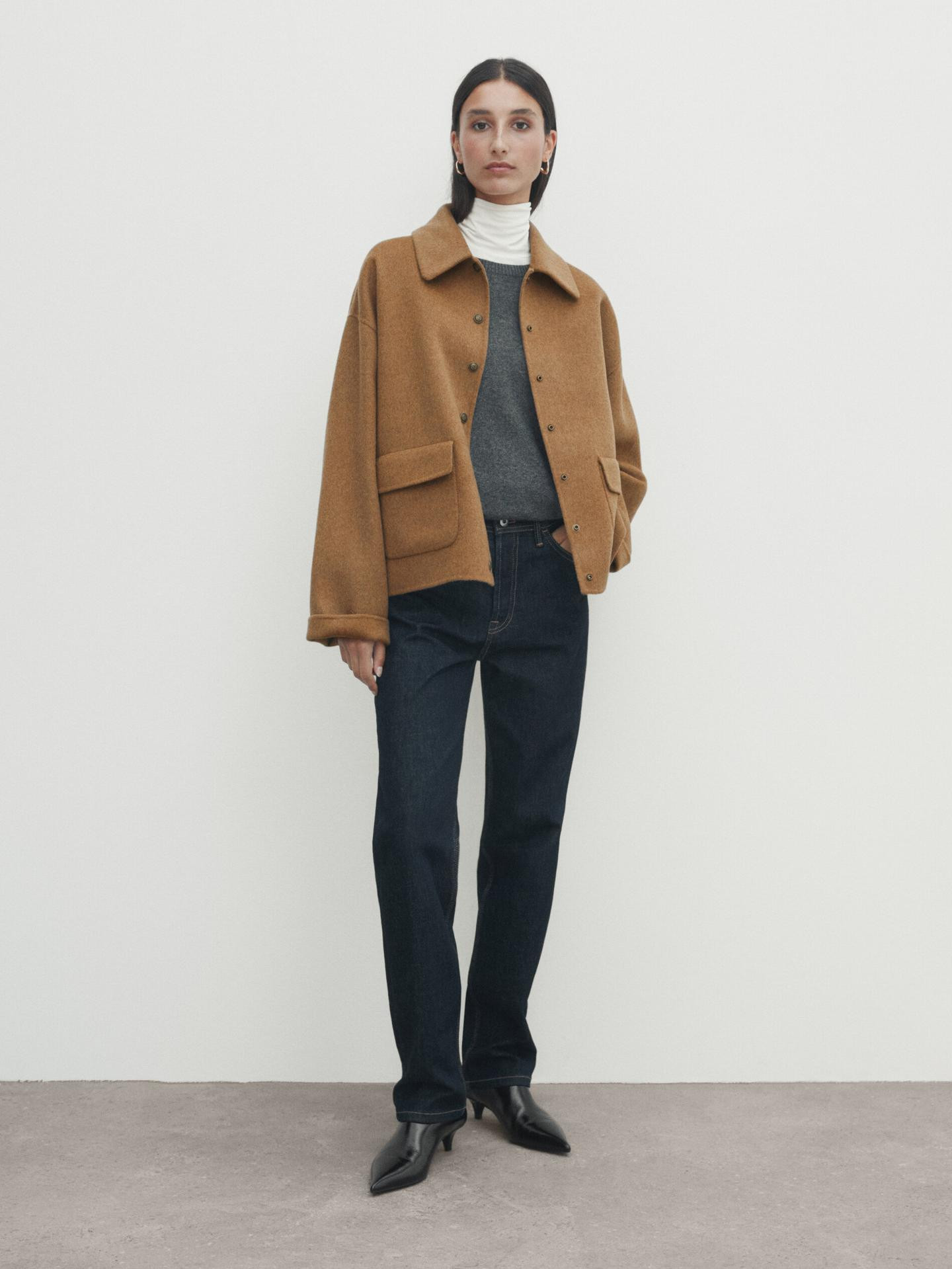 Cropped jacket with snap-buttons and pockets | Massimo Dutti UK