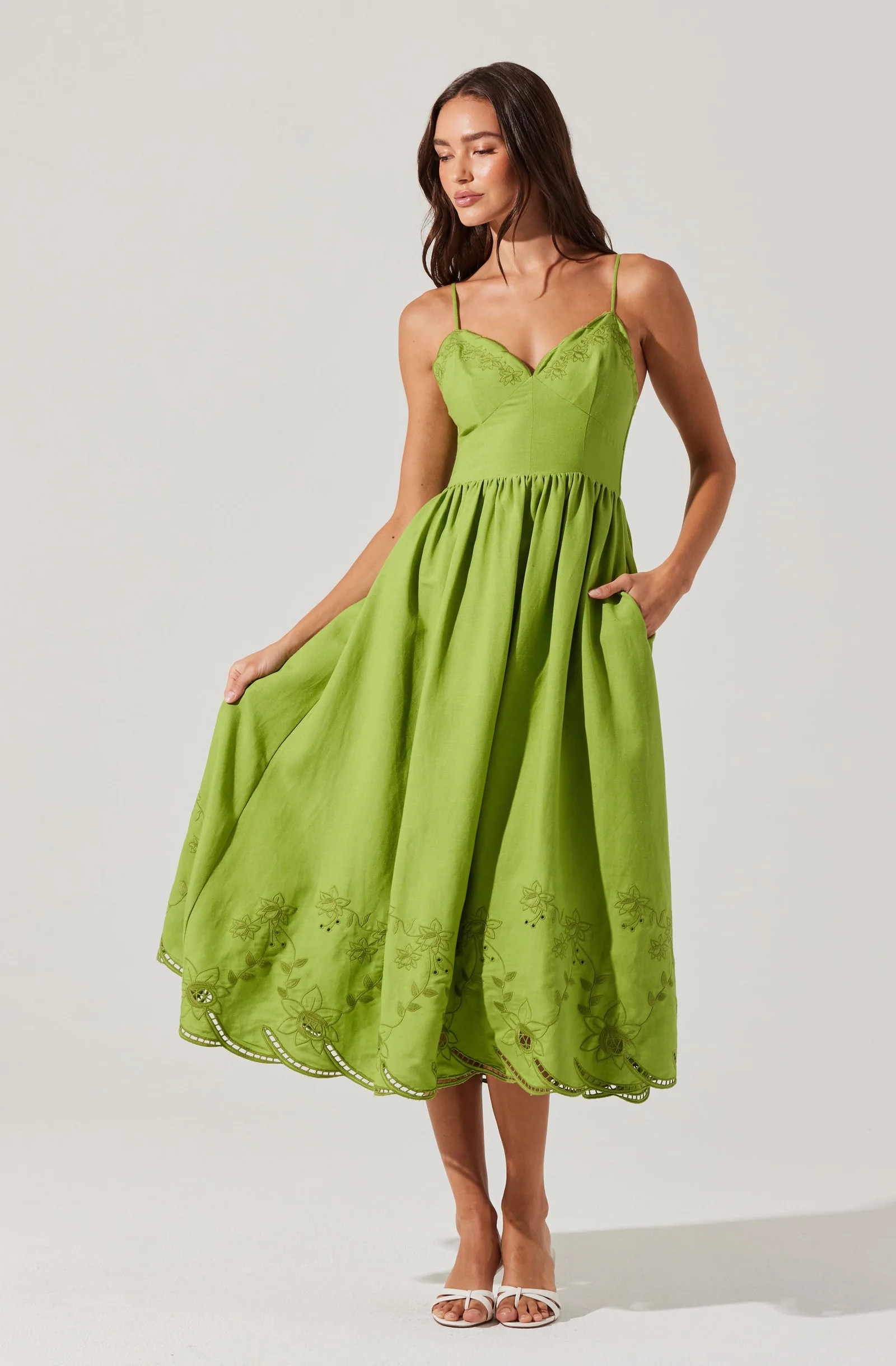 Kaidi Embroidered Midi Dress - White / XS | ASTR The Label (US)