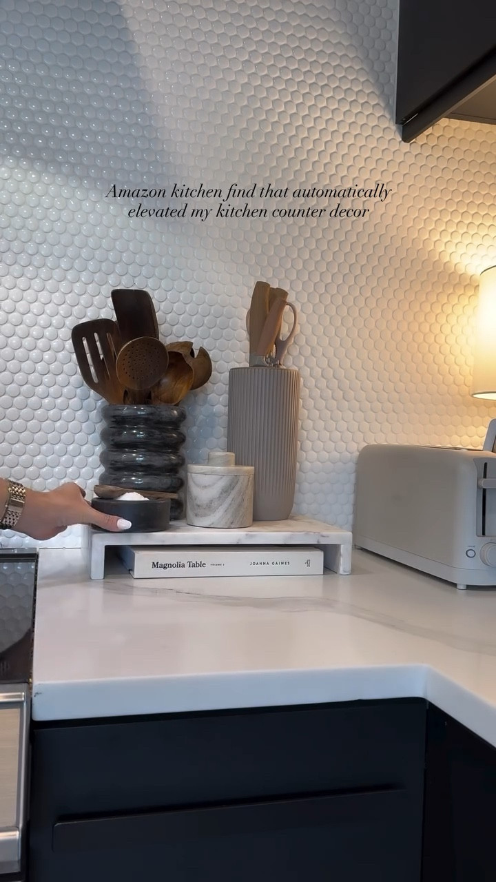 The perfect addition to my kitchen counter 😍✨ linked on my Amazon storefront + LTK (link in bio) #homestyling #homefinds #kitcheninspo