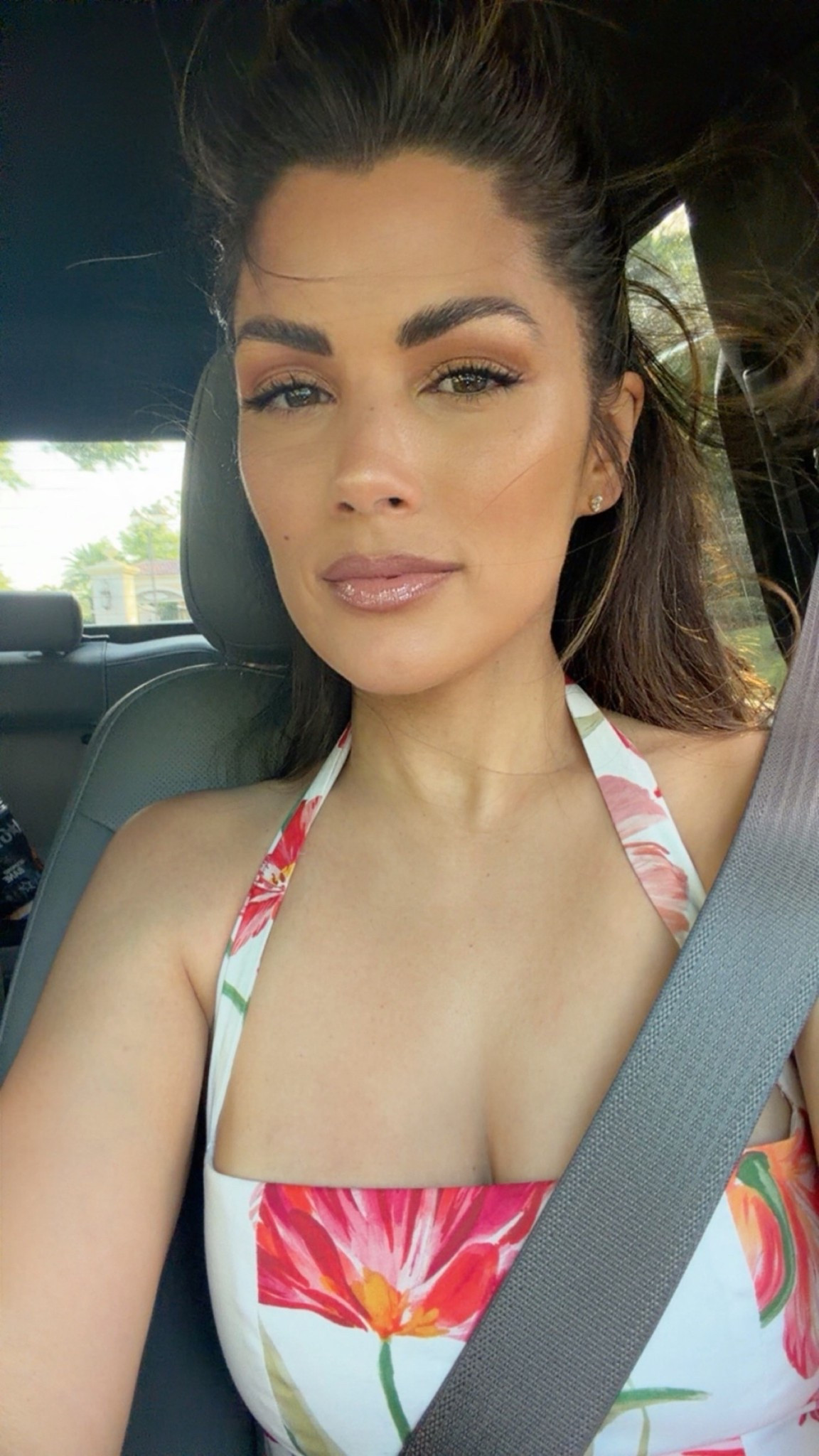 Spring is definitely in the air. Which means yes to all the floral pretty dresses! 👗 

#LTKSeasonal #LTKMothersDay #LTKgrwm