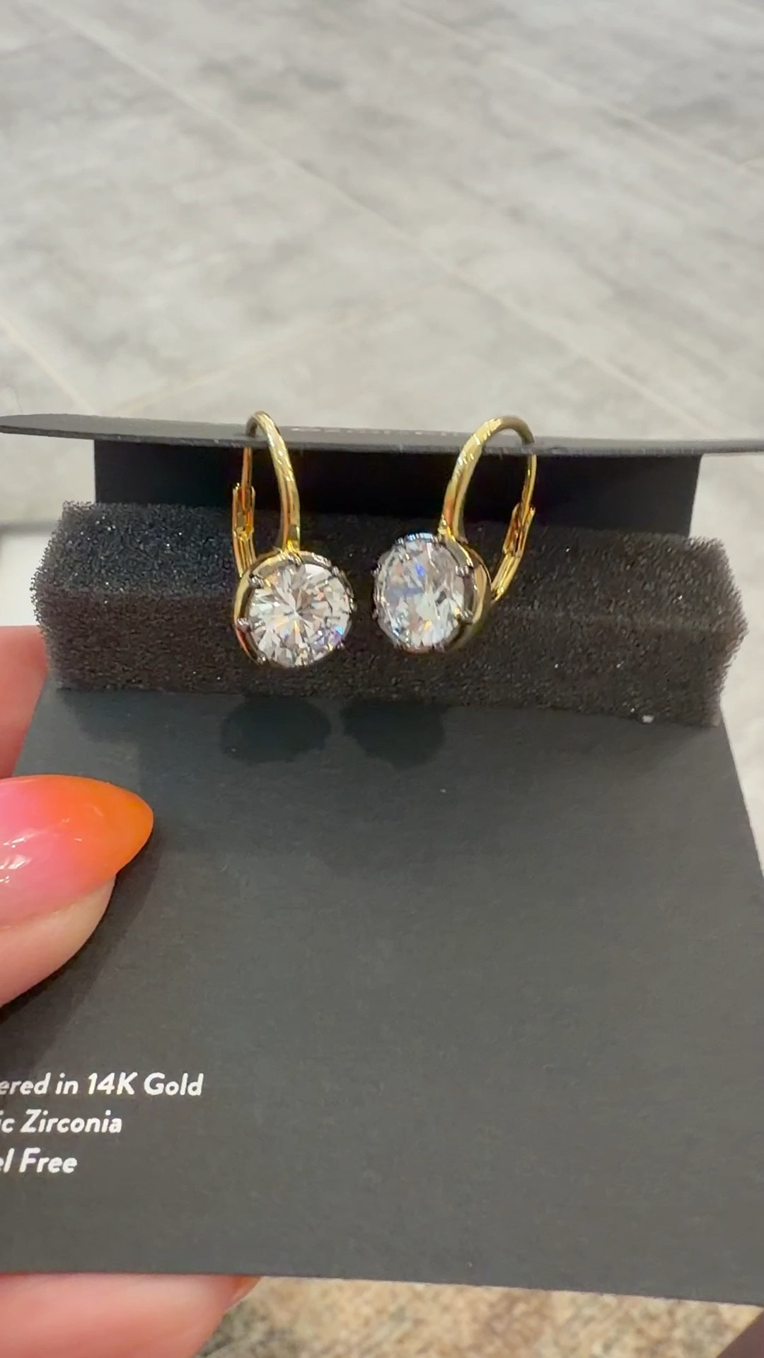 These earrings are so pretty and sparkly

#LTKootd