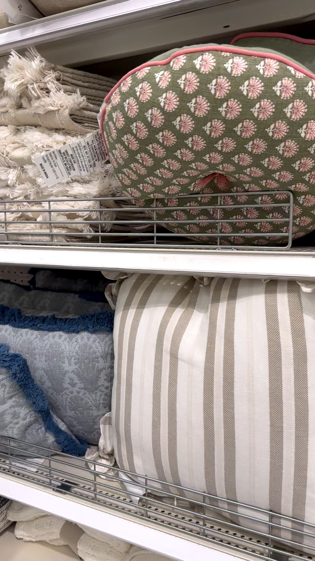 Theeeee prettiest textiles on a budget😍😍😍😍😍

#LTKHome #LTKOver40 #LTKSeasonal