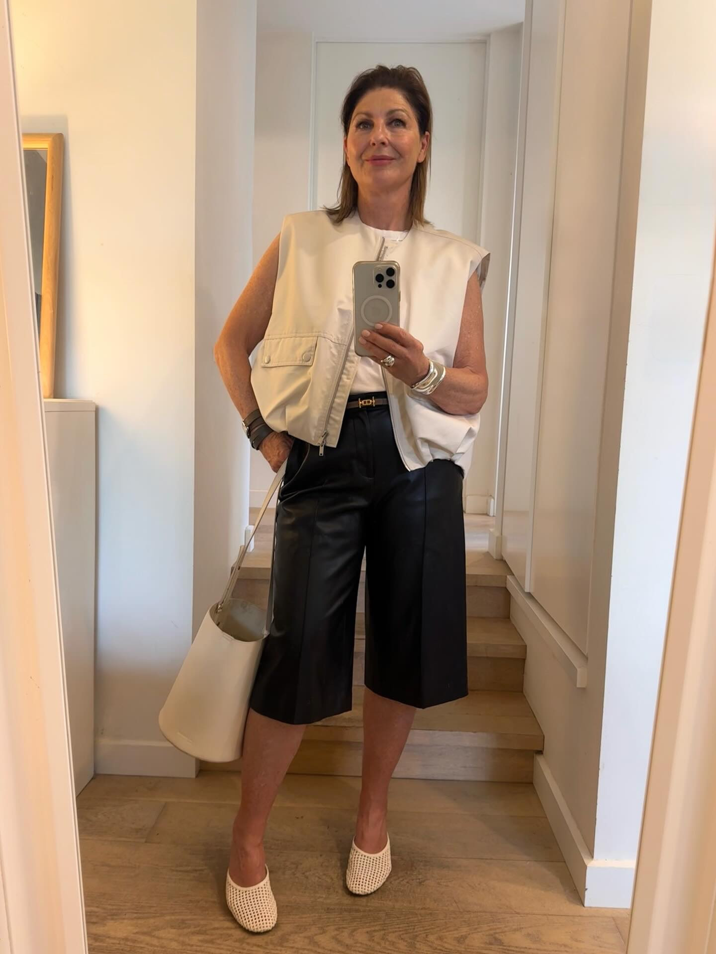 Black & white ?
It’s never boring when you make sure you update the pieces into new modern shapes.

That’s because you’re getting the fashion edge from cool cuts and textures, and with new ways of styling . You don’t need kooky colours or pesky prints to look farshun : It’s the FiFi philosophy! 


#LTKover50style #LTKstyletip #LTKaustralia