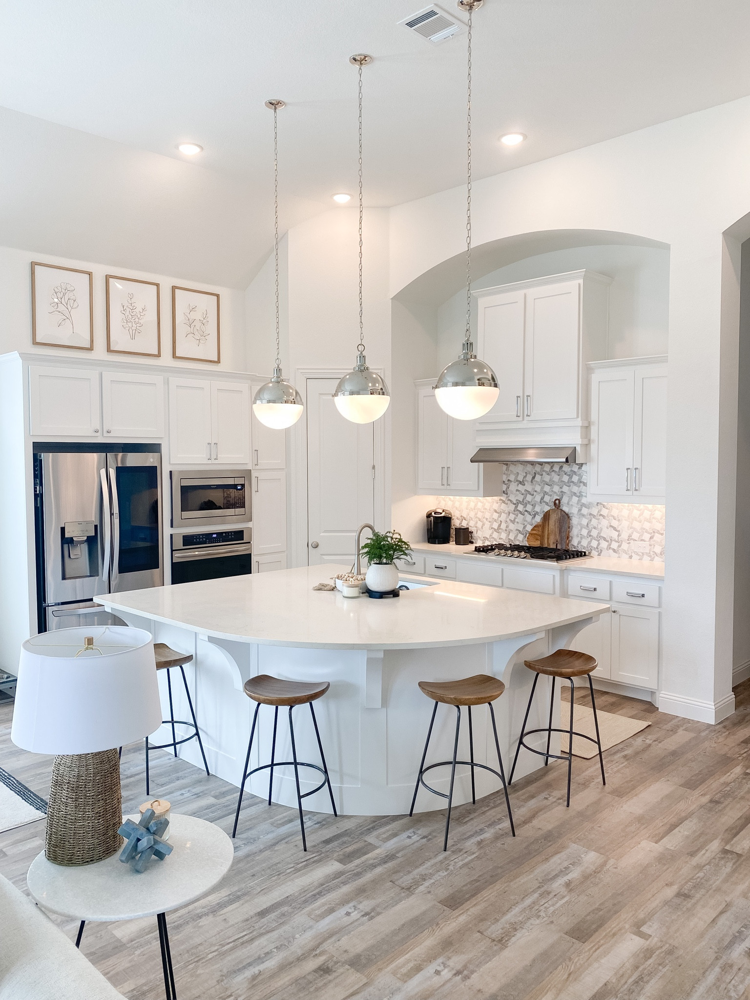 Kitchen decor
Pendants
Counter stools
Lamp
Wall decor
Above cabinet decor
