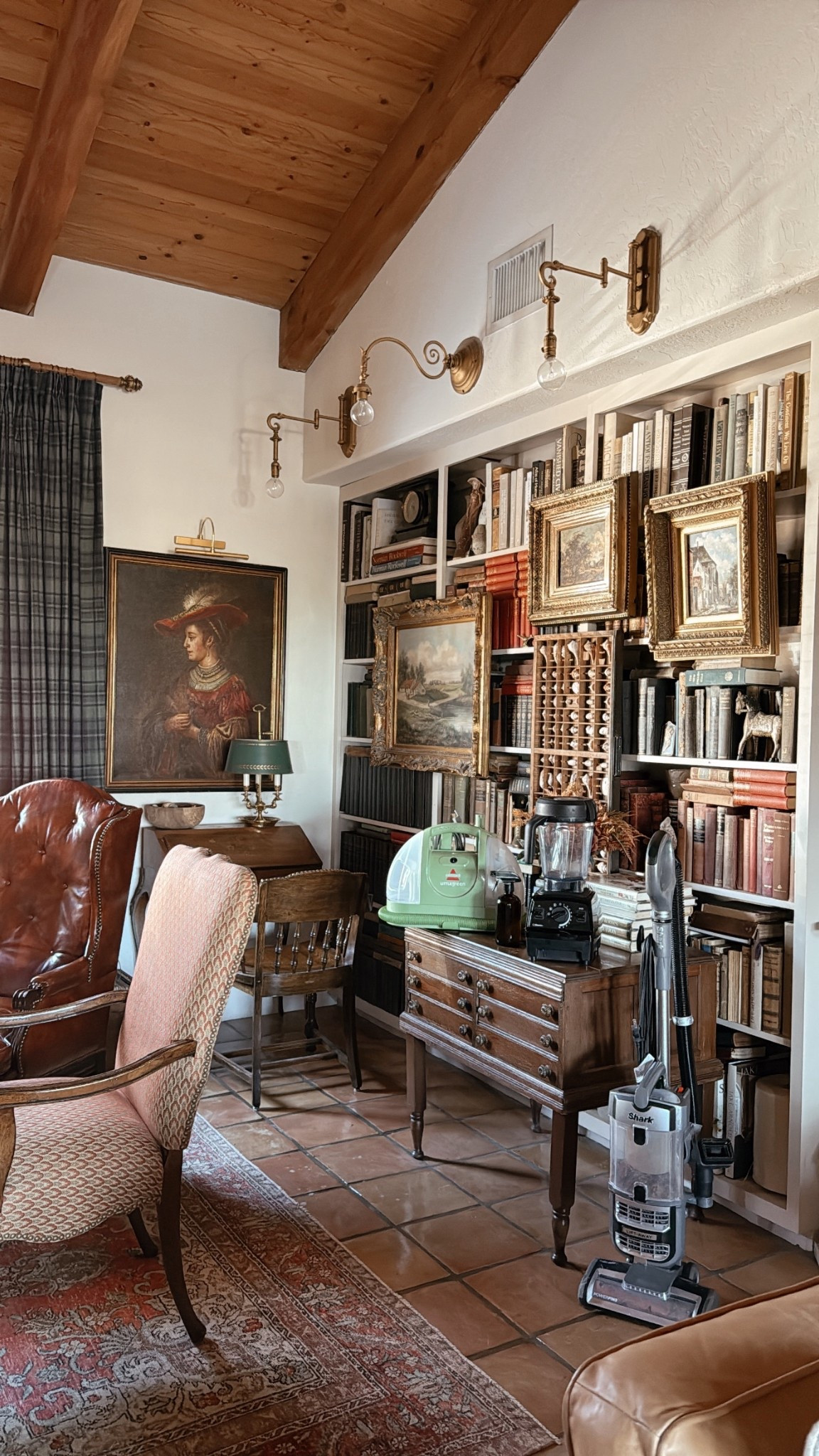 #ad Limited time @amazon Prime Big Deal Days!!! I can’t believe the prices! Things we use on the daily and worth every penny!!…these 2 pk glass bottles come in lots of colors, we love our vacuum, Vitamix, and Little Green Mini machine 🙌 …so many deals, so little time 🏃‍♀️ 🏃‍♂️ 🏃 #founditonAmazon #home #ltkhome #homefinds #homestyle #homebaker #homemade #clean #cleaning #project #diy #houseandhome @Shop.LTK, #liketkit, liketk.it/xx

#LTKFindsUnder50 #LTKFindsUnder100